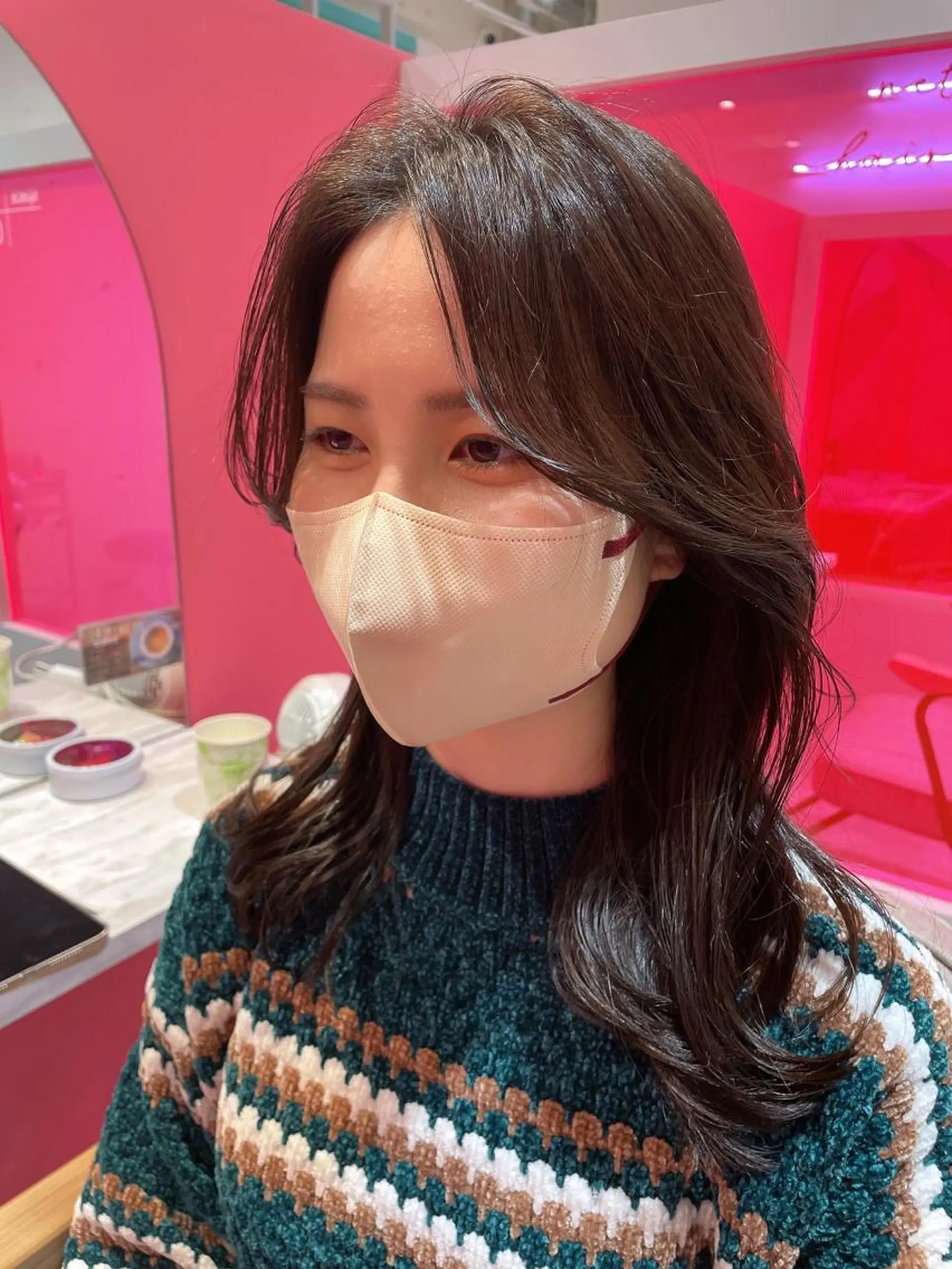 ミディアム カラー 透明感カラー グレージュ オリーブカラー パーソナルカラー 藤本夢のヘアスタイル