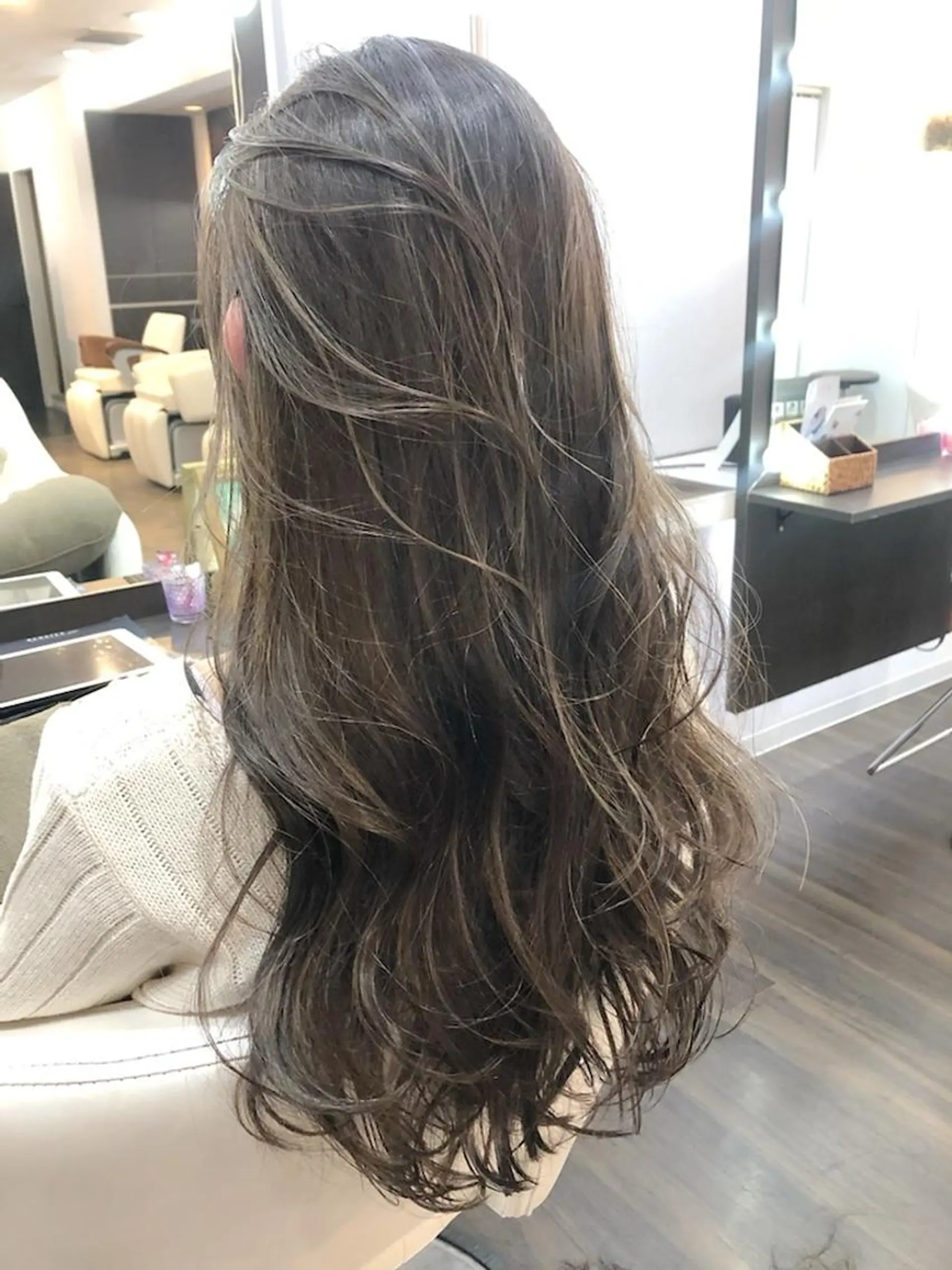 ロング カラー ヘアカラー トリートメント 美髪髪質改善✨ 店長 天城由香のヘアスタイル