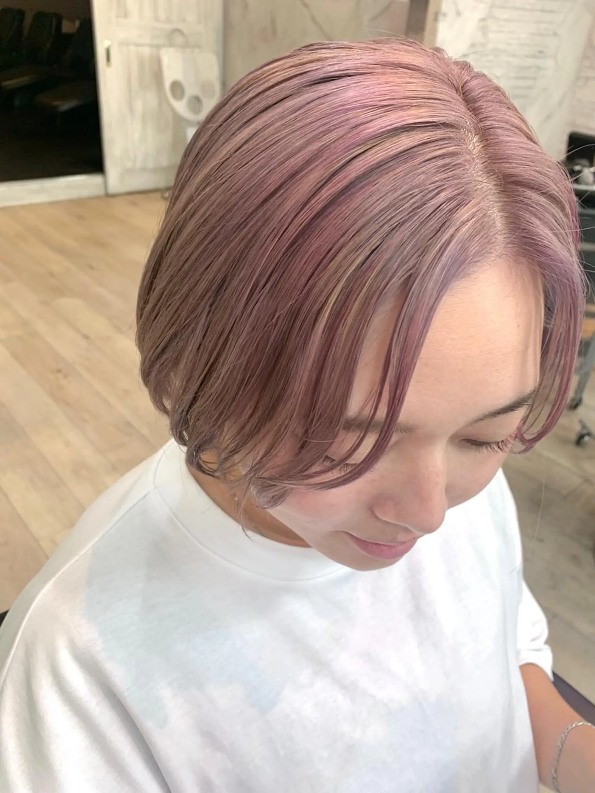ショート カラー ピンクカラー ヘアカラー トリートメント 宮永 智香のヘアスタイル