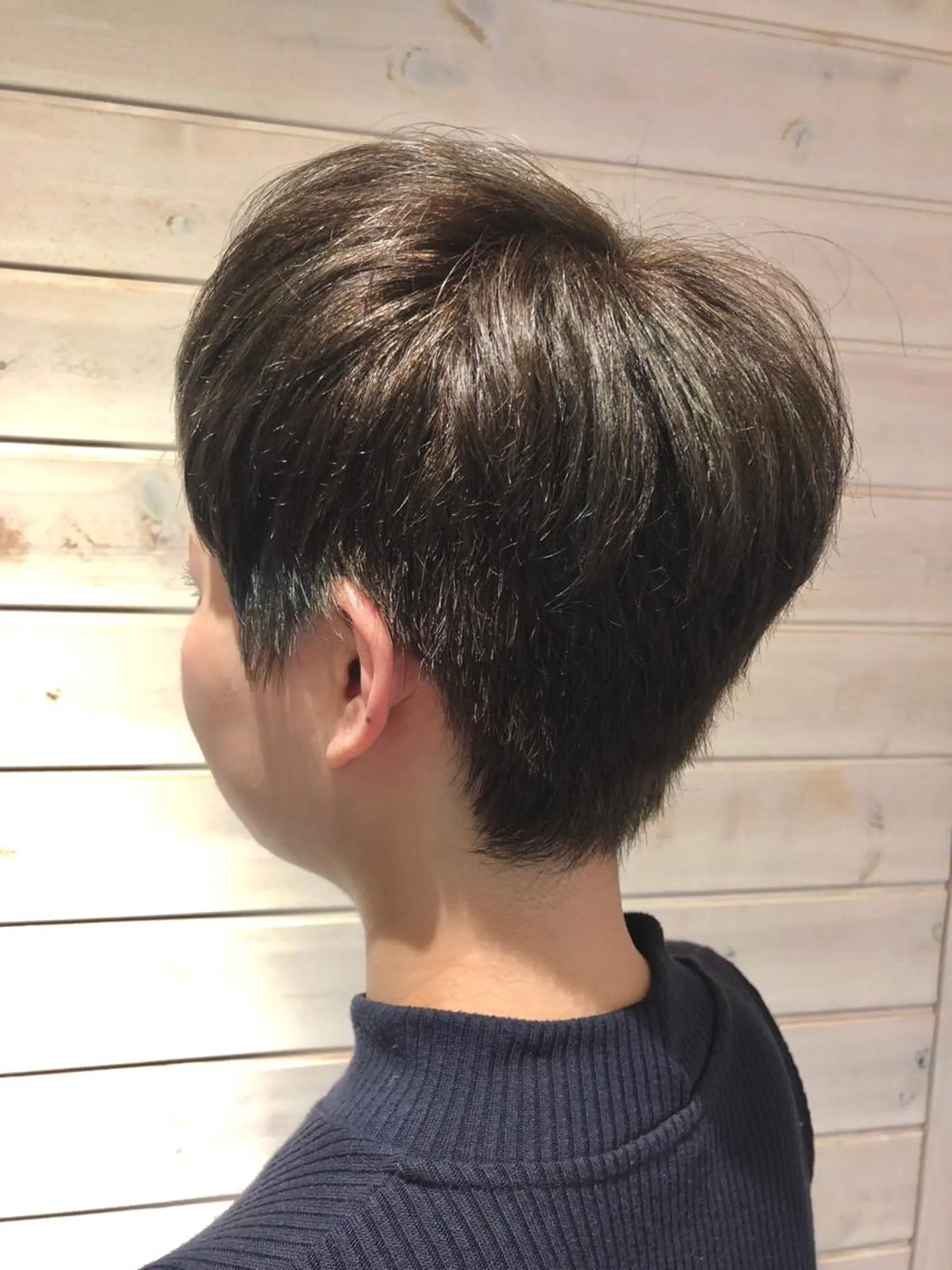 ショート カラー さかい なつみのヘアスタイル