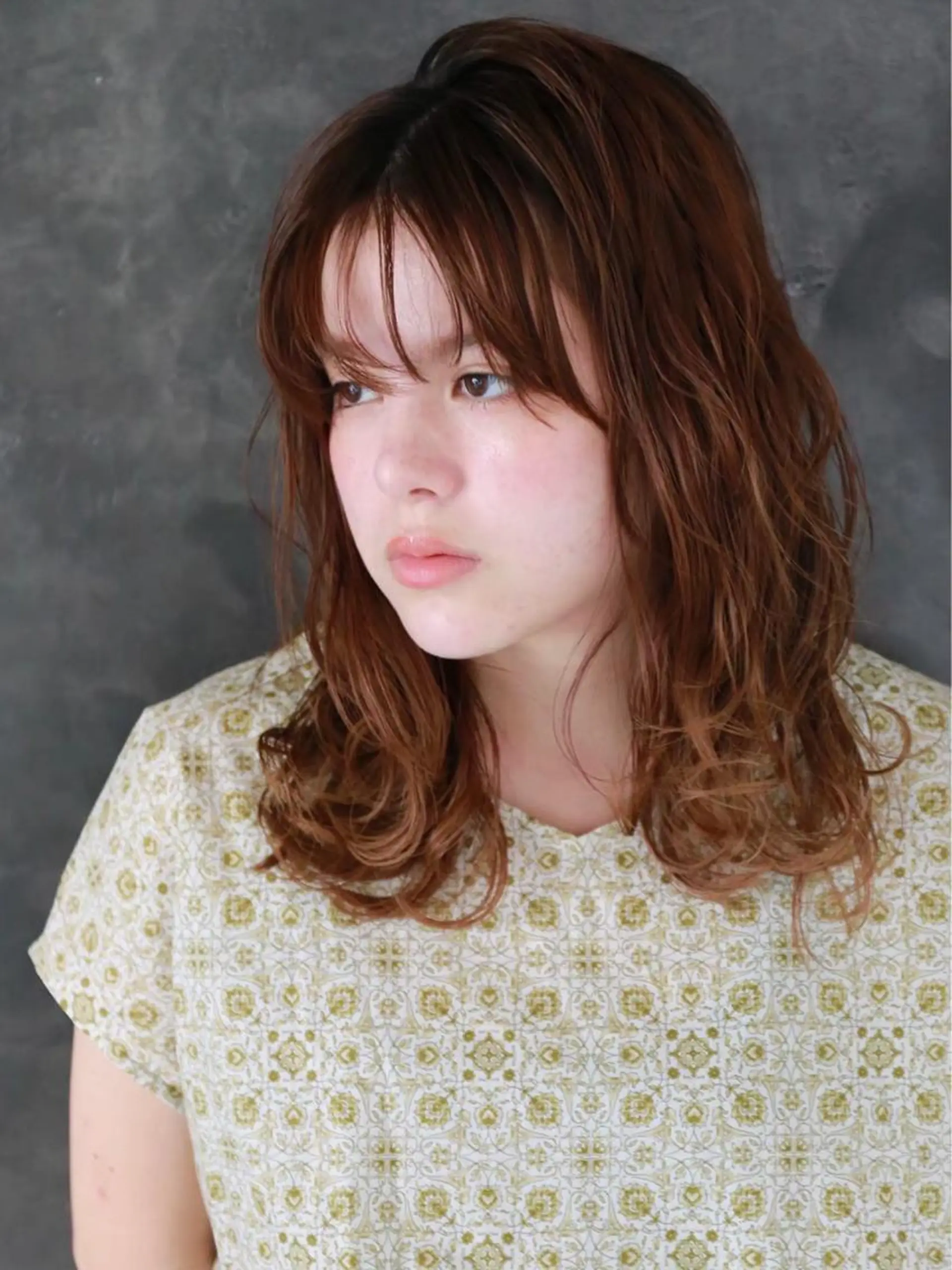 セミロング 大川 愛未のヘアスタイル