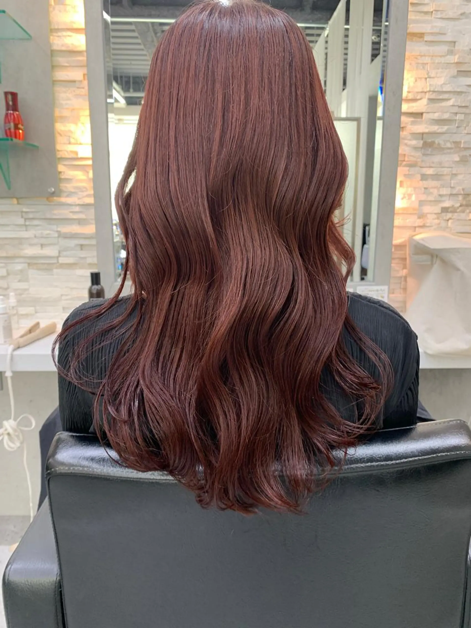 ロング カラー ブラウンカラー レッドカラー レッドブラウン 小森 祐希のヘアスタイル