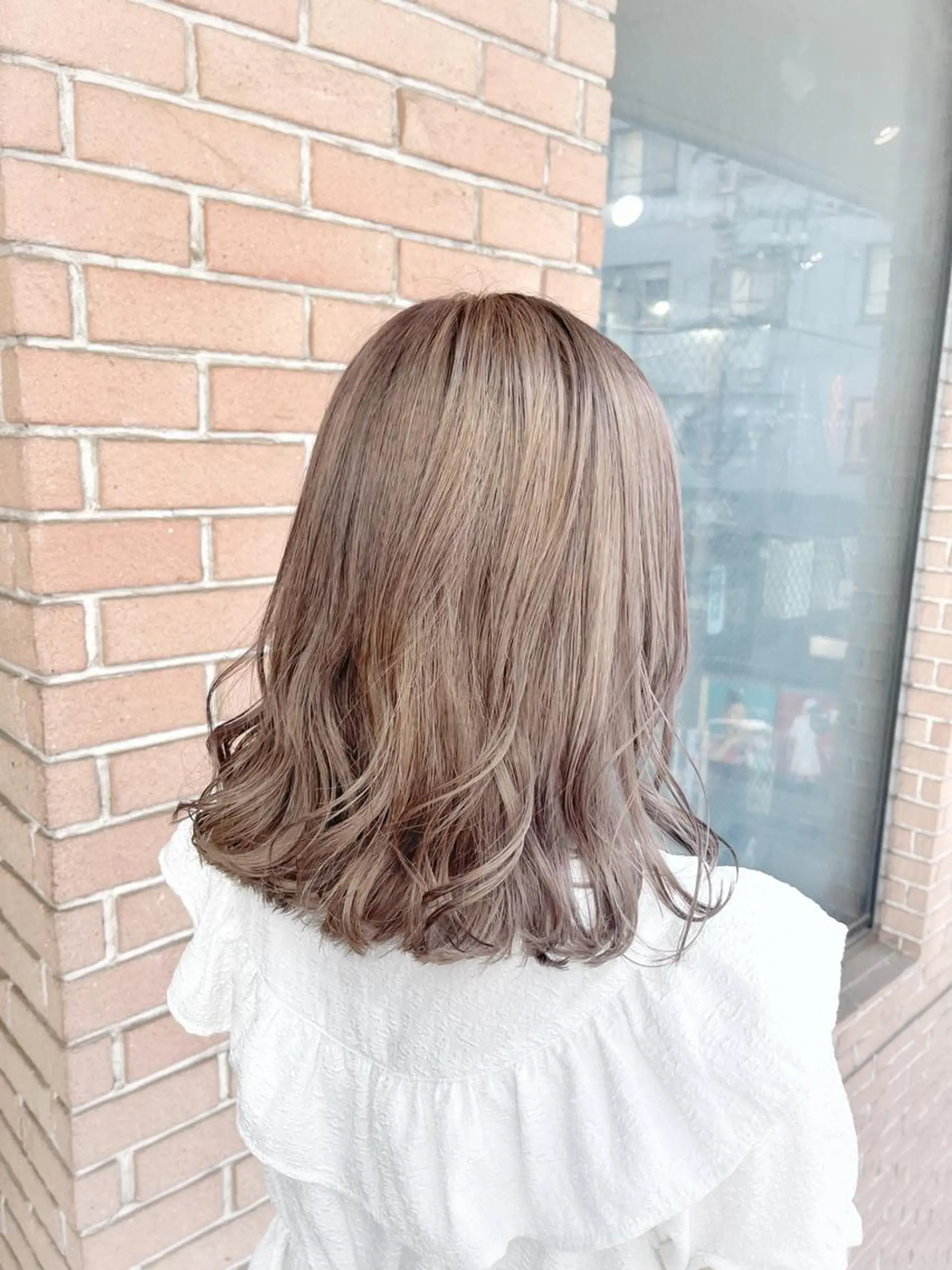 セミロング カラー ヘアアレンジ ブリーチ ヘアカラー ピンクカラー🩷 ヘアセットＮＯ.1のヘアスタイル