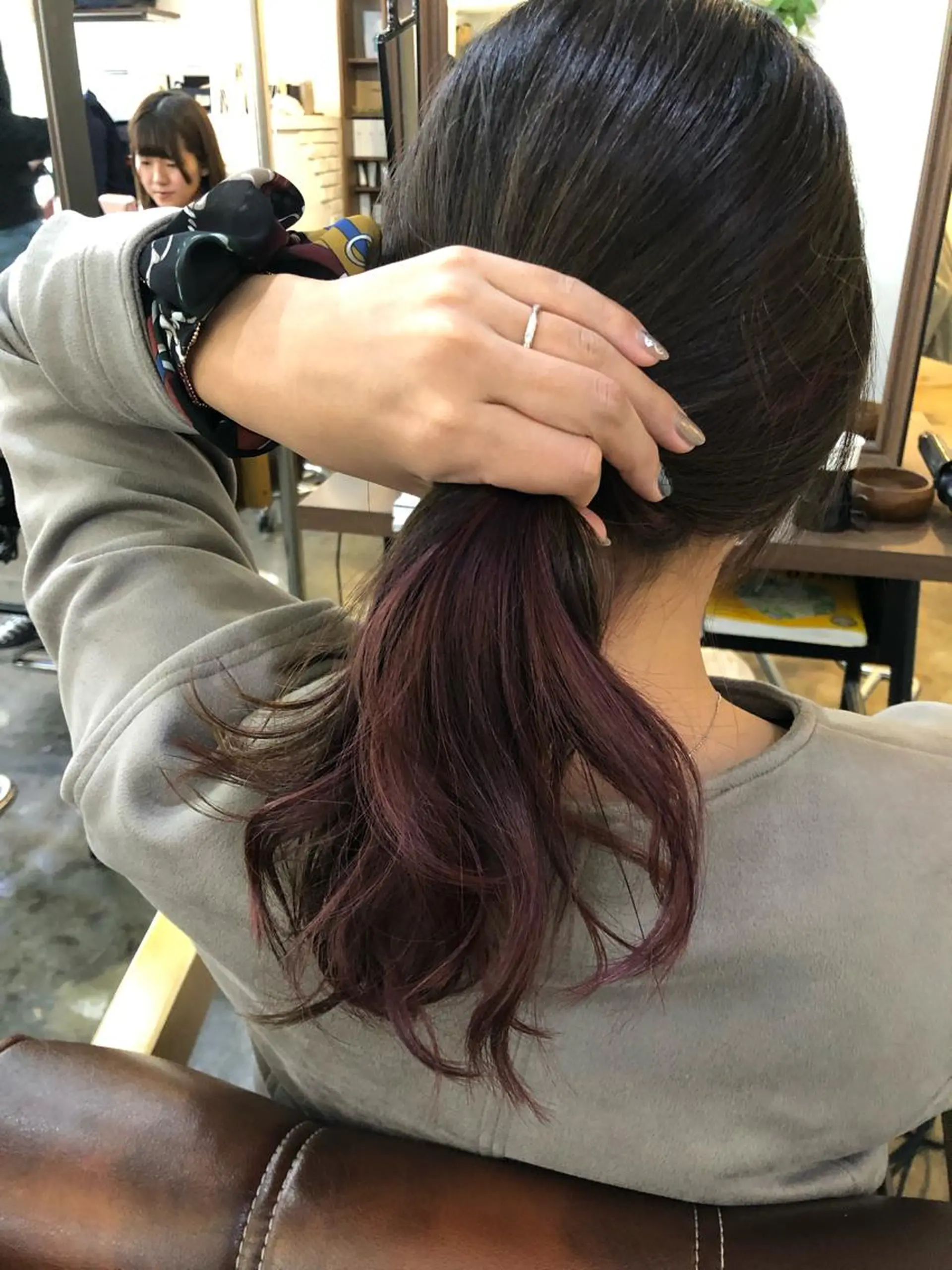 ロング カラー ブリーチ ピンクカラー バイオレットカラー 【艶髪×韓国風】特化 小野寺 涼のヘアスタイル
