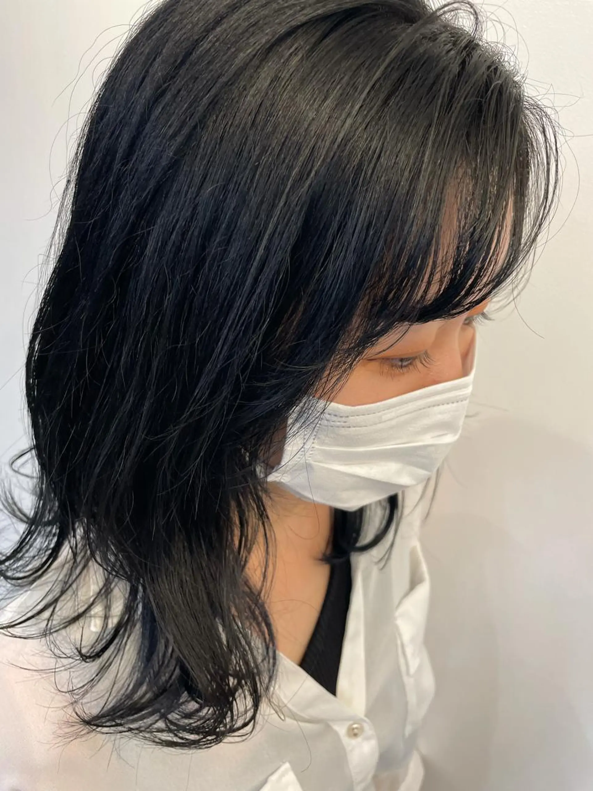 カラー 黒髪 ブルーカラー ブルーブラック 🦄垢抜けボブ特化× 暖色カラー未来🦄のヘアスタイル