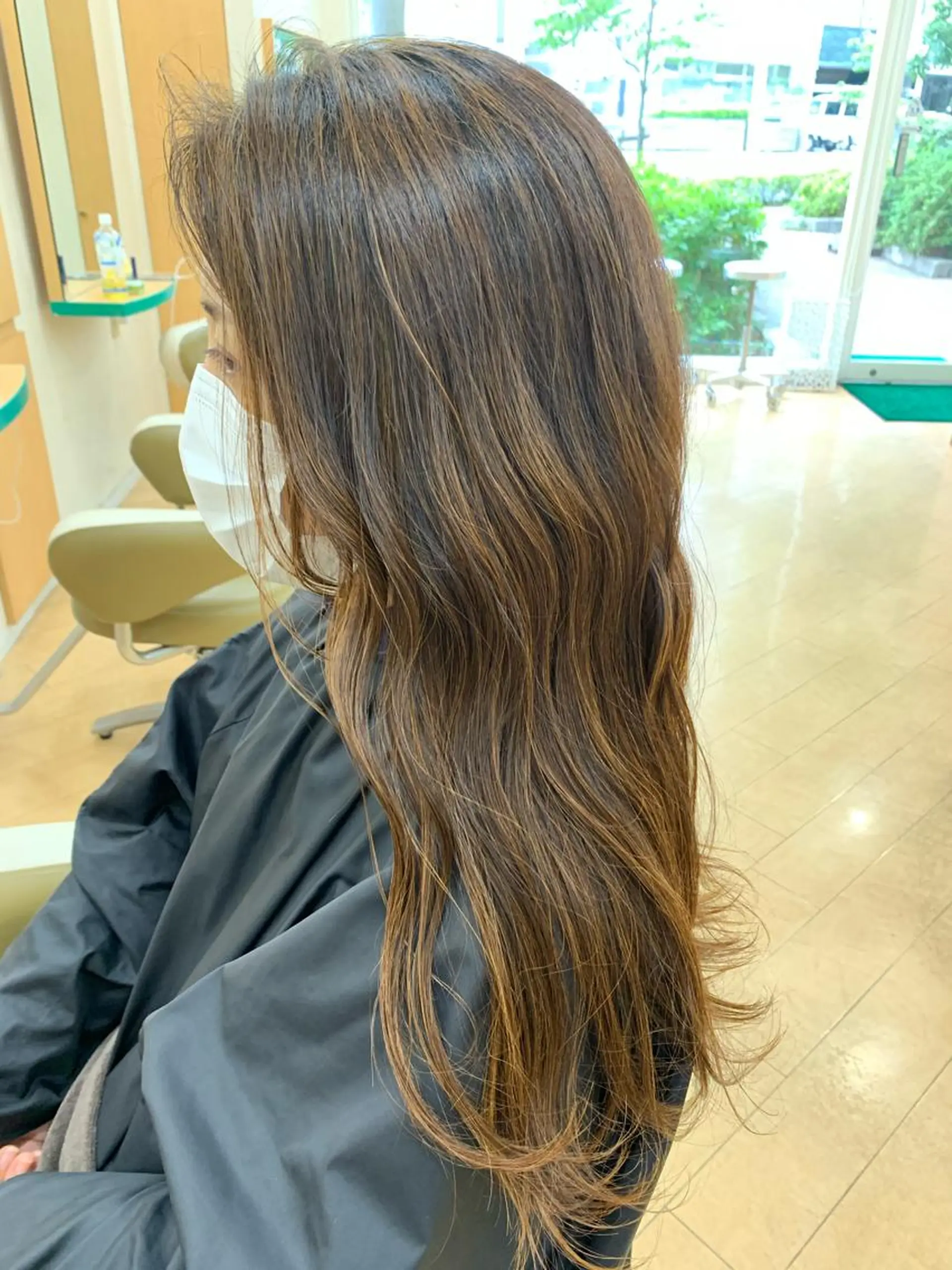 ロング 福原 亜祐美のヘアスタイル