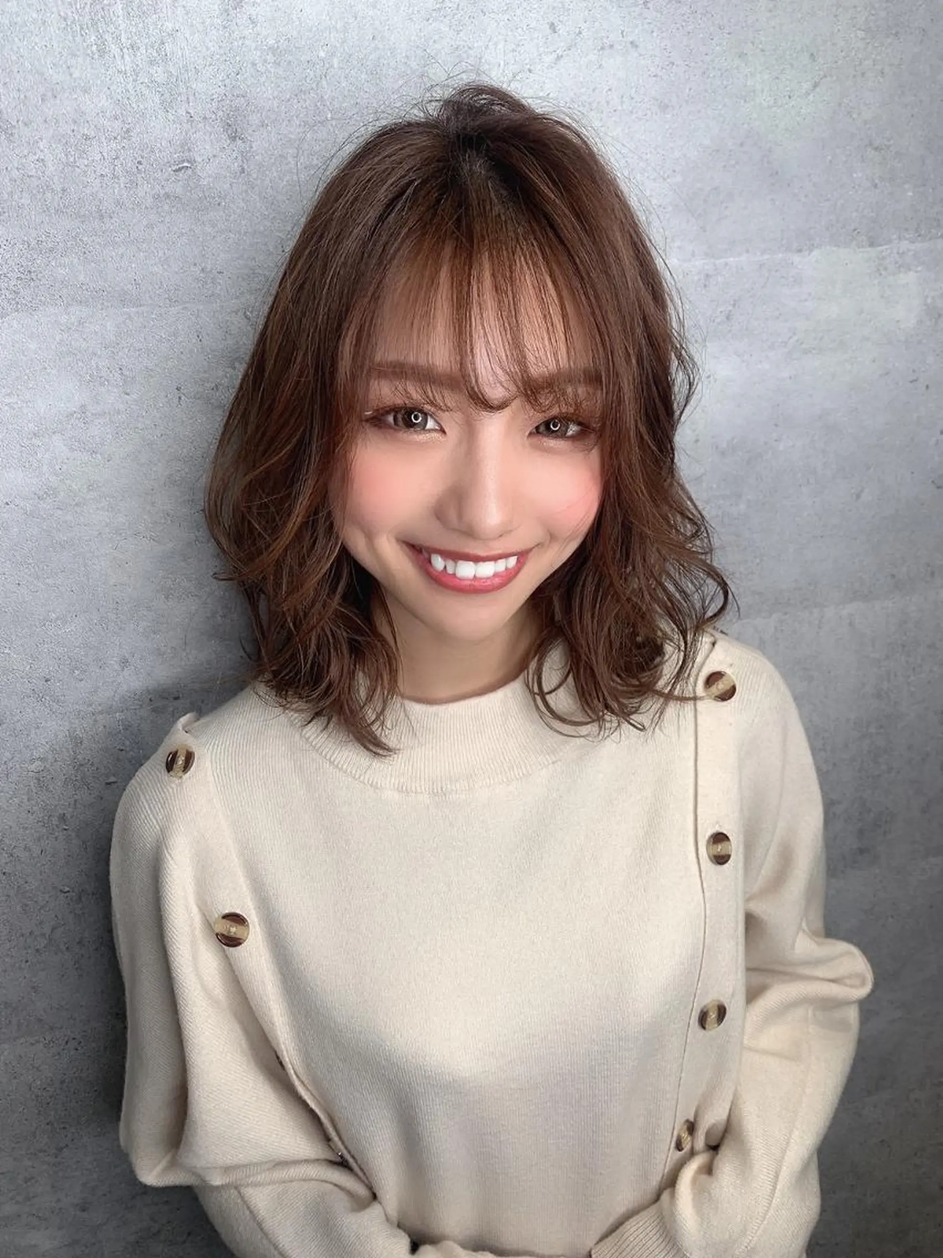 ミディアム カット 縮毛矯正 _WHITE＋ 南海難波店のヘアスタイル