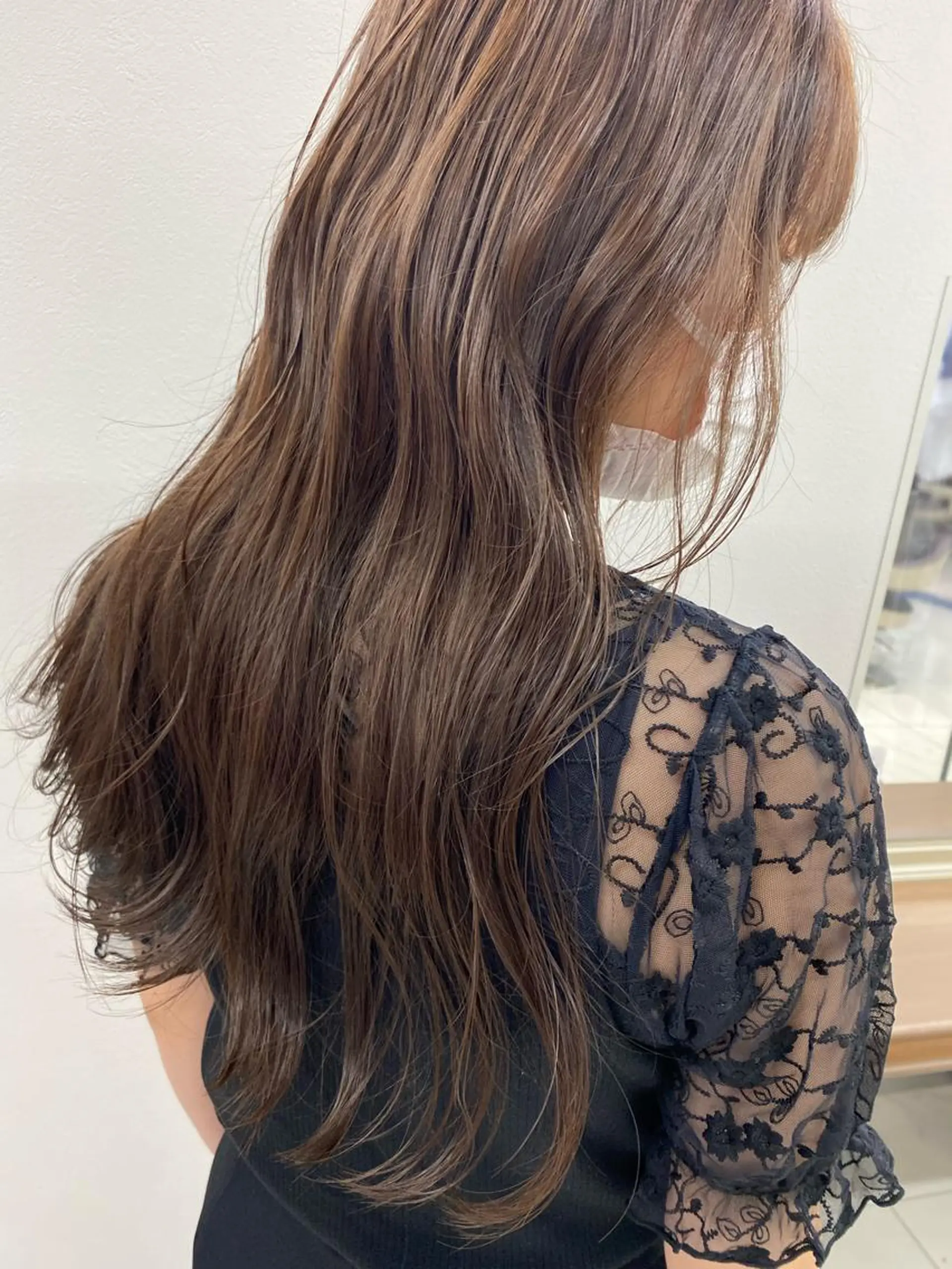 ロング カラー ブラウンカラー ナチュラルブラウン カット ヘアカラー トリートメント 長妻莉央/縮毛矯正 髪質改善カラーのヘアスタイル