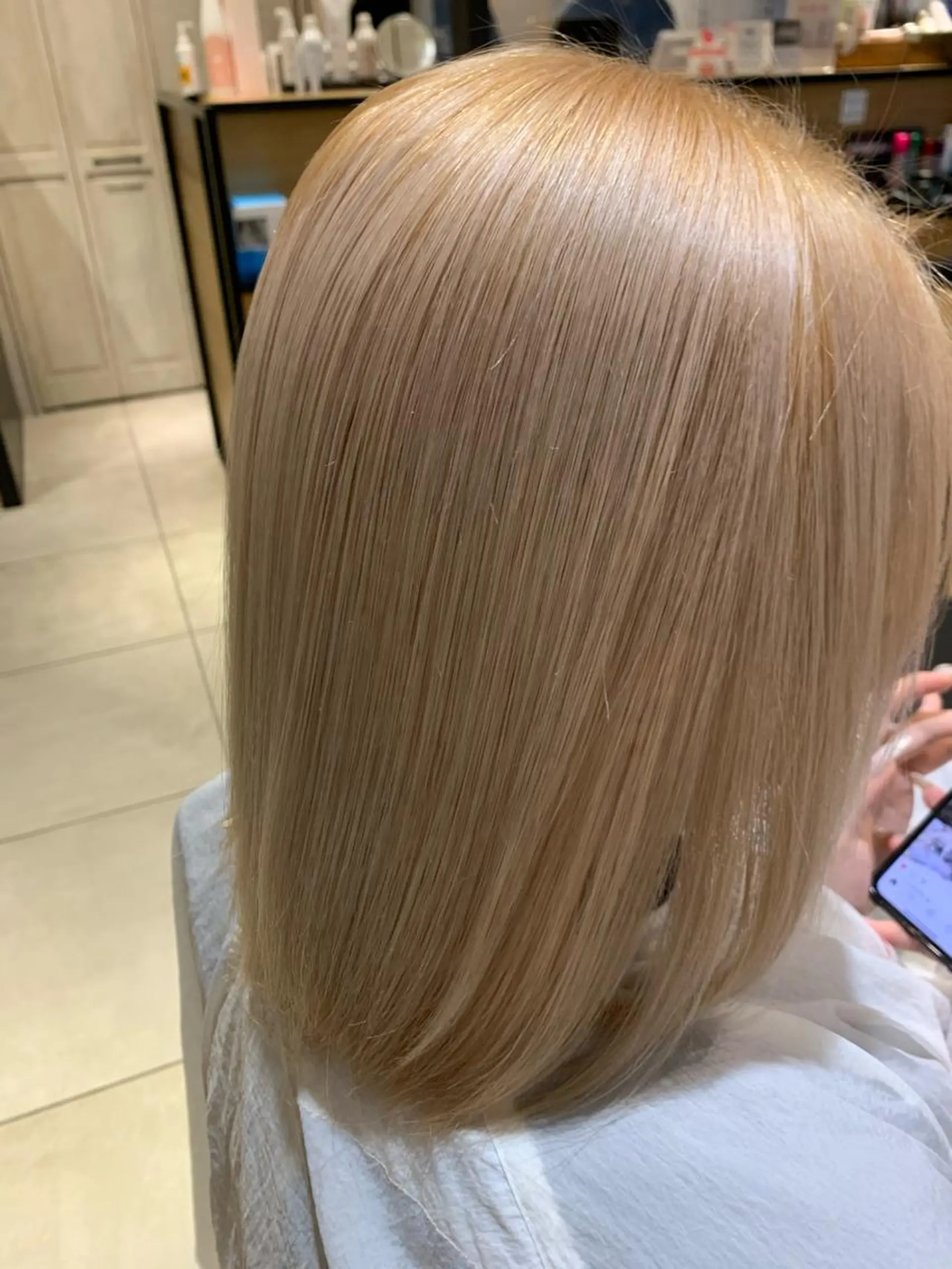 ショート カラー ヘアアレンジ ヘアカラー トリートメント 乾かすだけでサラ艶に /髪質改善西村涼太のヘアスタイル