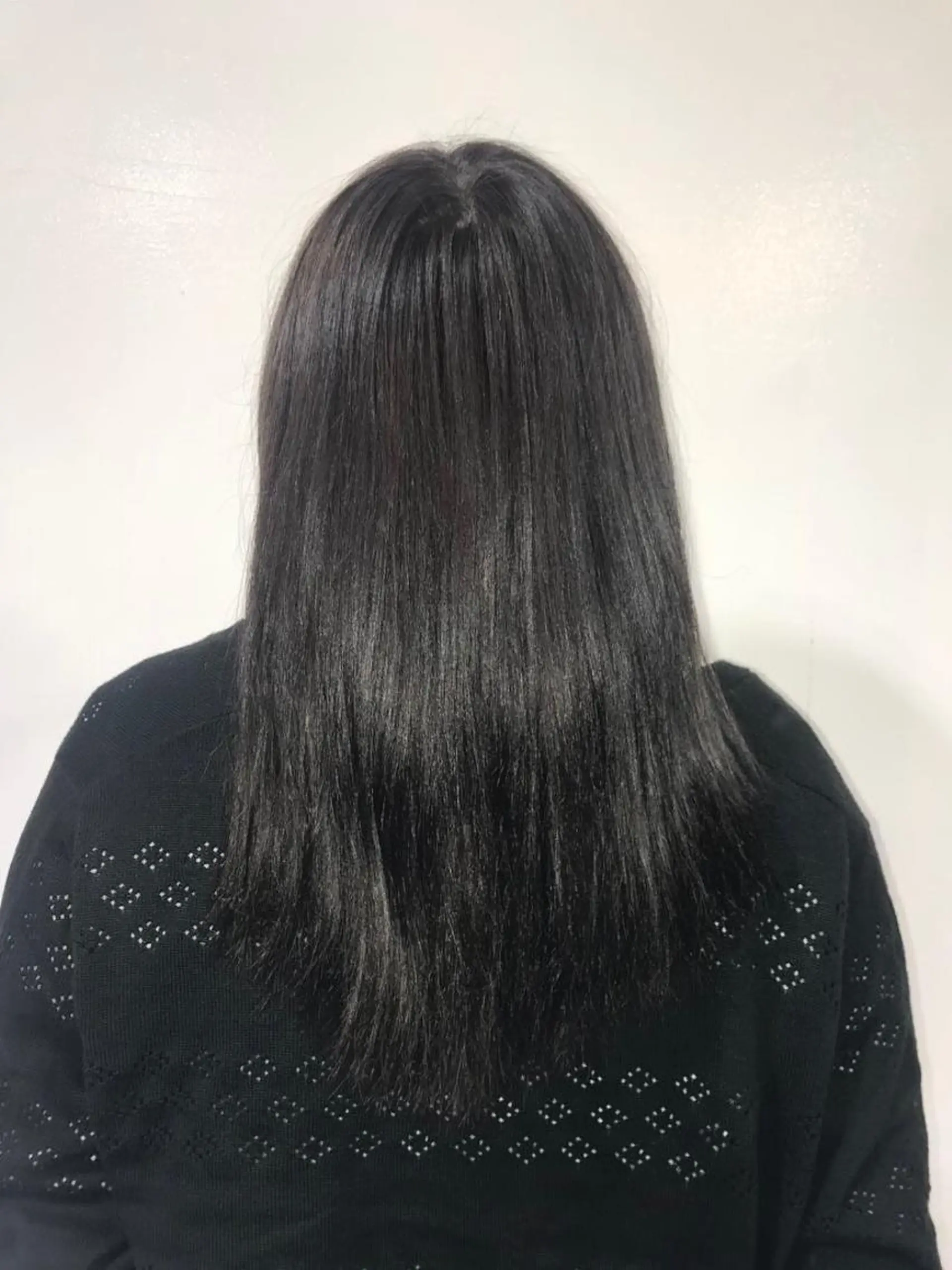 ロング カラー ダークグレー 🧶ブリーチカラー TERU🧶のヘアスタイル