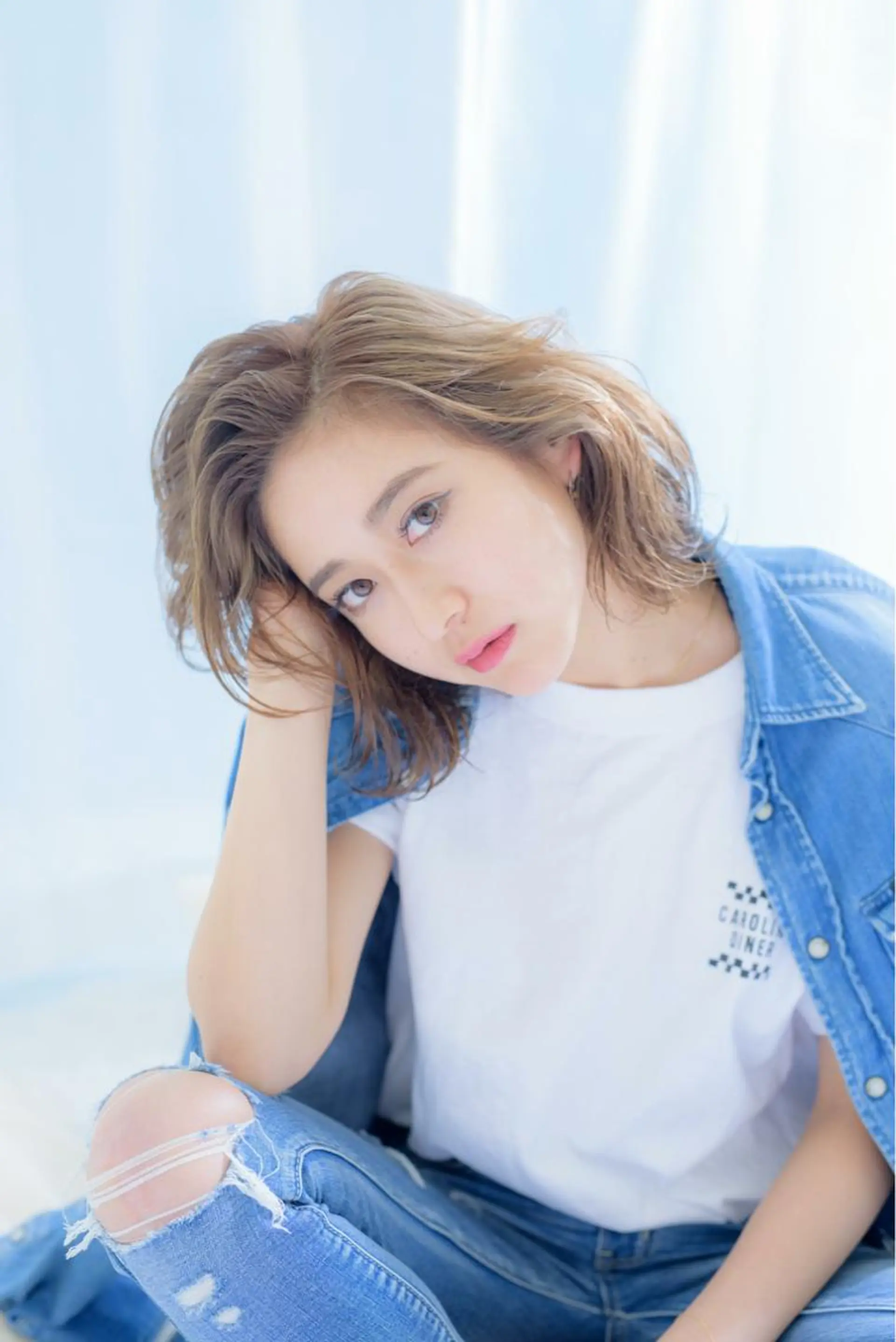 ミディアム カラー ヘアアレンジ ボブレイヤー ベージュカラー ブリーチ 透明感カラー ボブ カット ヘアカラー トリートメント ヘアセット ✨ハイクオリティ✨ 山本香也のヘアスタイル