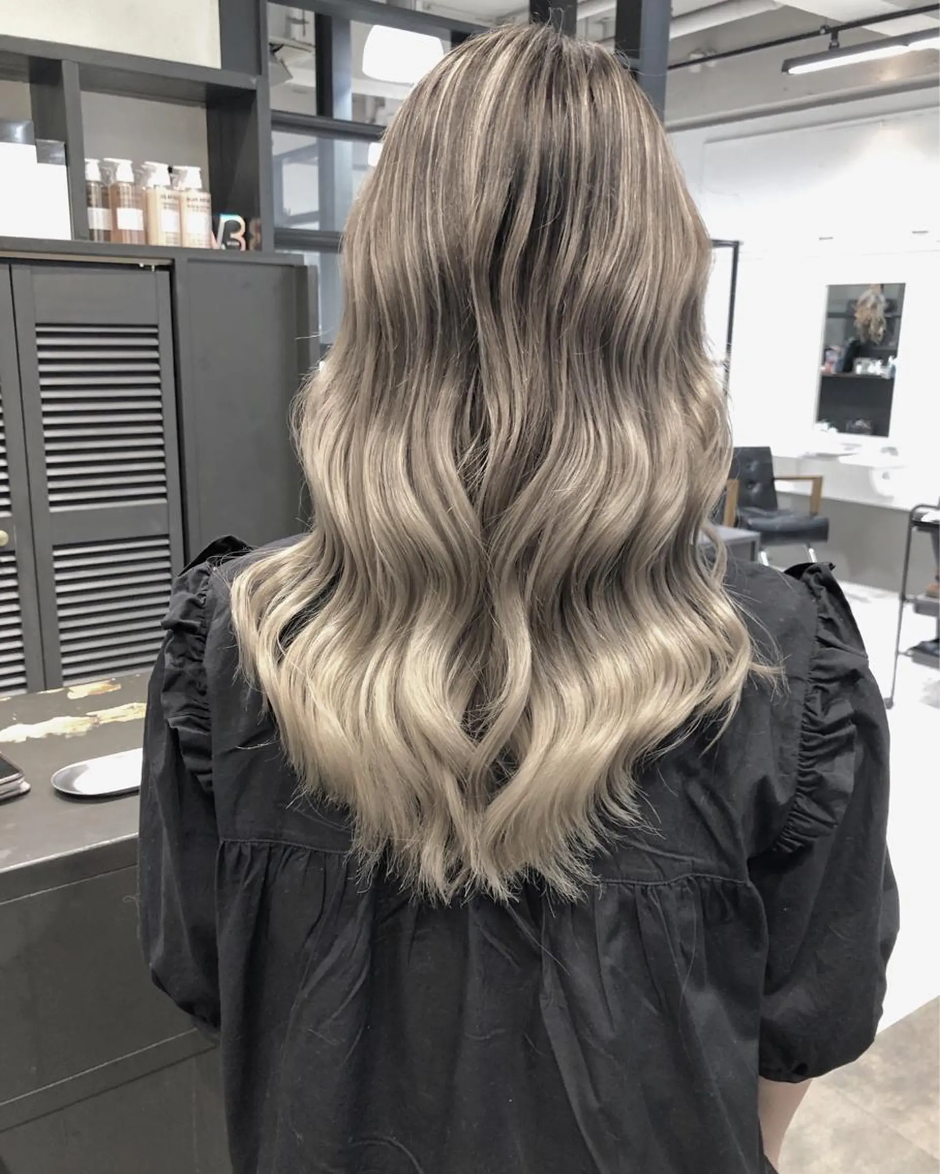 ロング カラー mimiiy梅田 中崎町ハイトーンのヘアスタイル