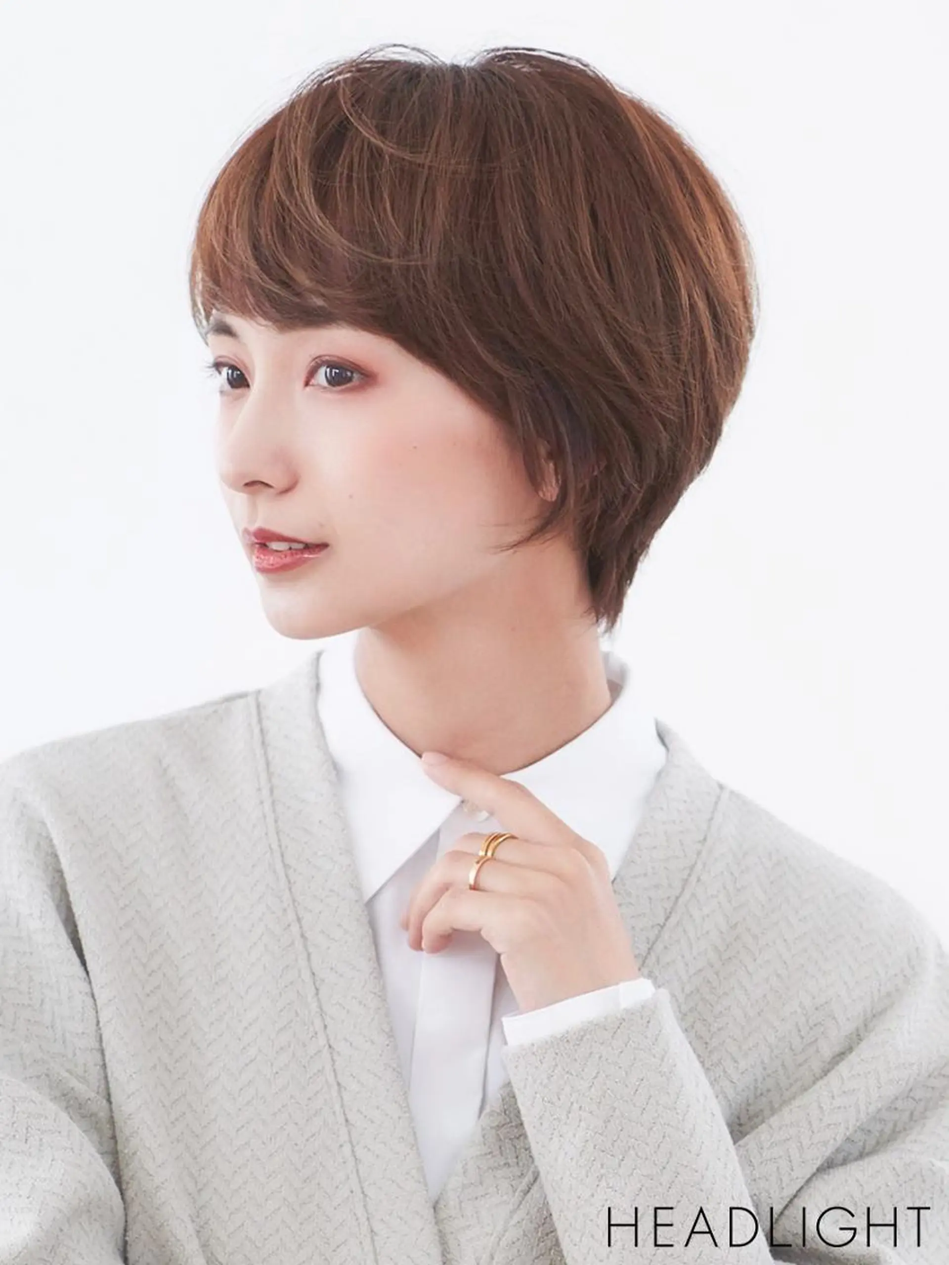 セミロング 上田 桃子のヘアスタイル