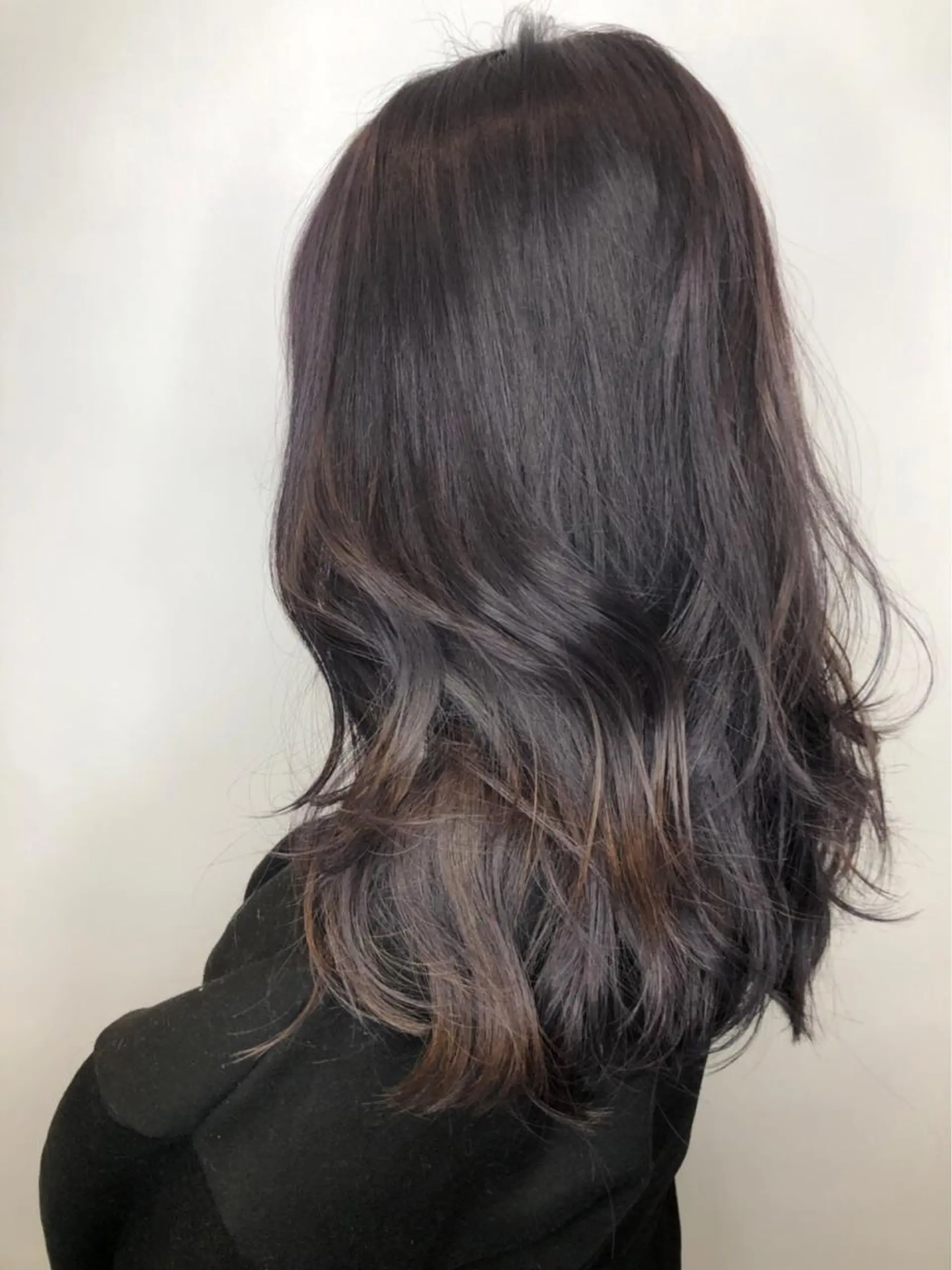 カラー ブリーチ ラベンダーカラー Ling K所属・古川 華那のヘアスタイル