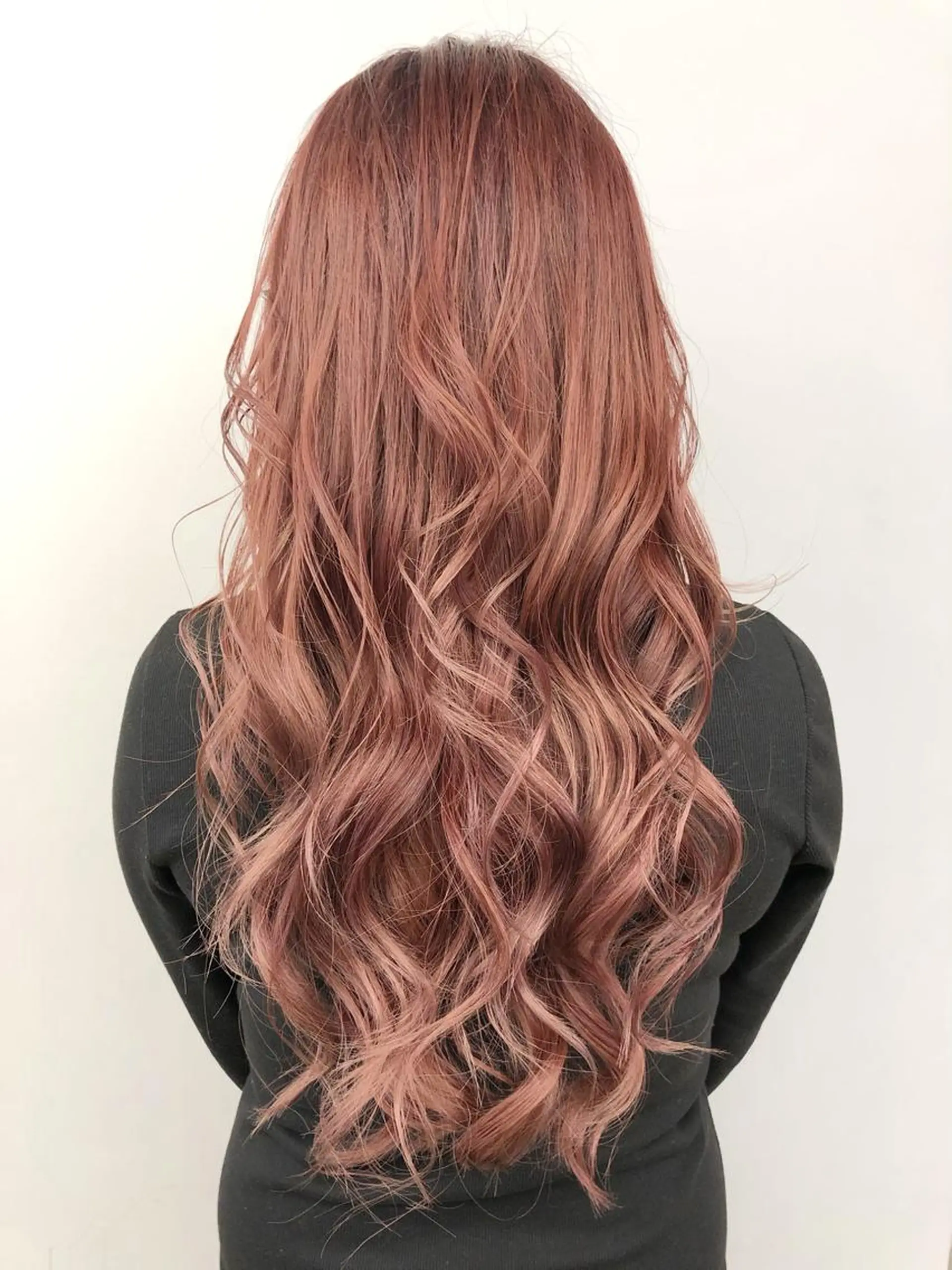 セミロング ヘアカラー Libero by enVogueのヘアスタイル