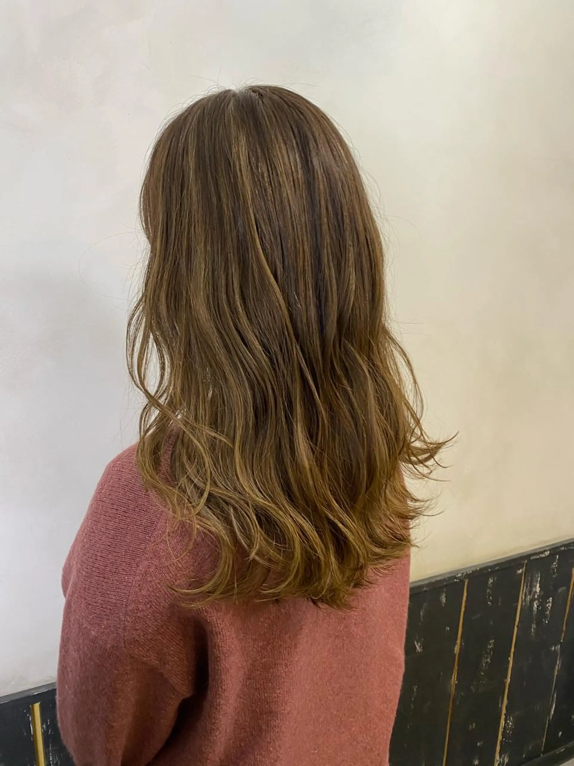セミロング ハイライト カット ヘアカラー トリートメント AUBE HAIRazul吉祥寺所属・髪質改善✨幹細胞✨ ウルツヤ🌈清水　祥のヘアスタイル