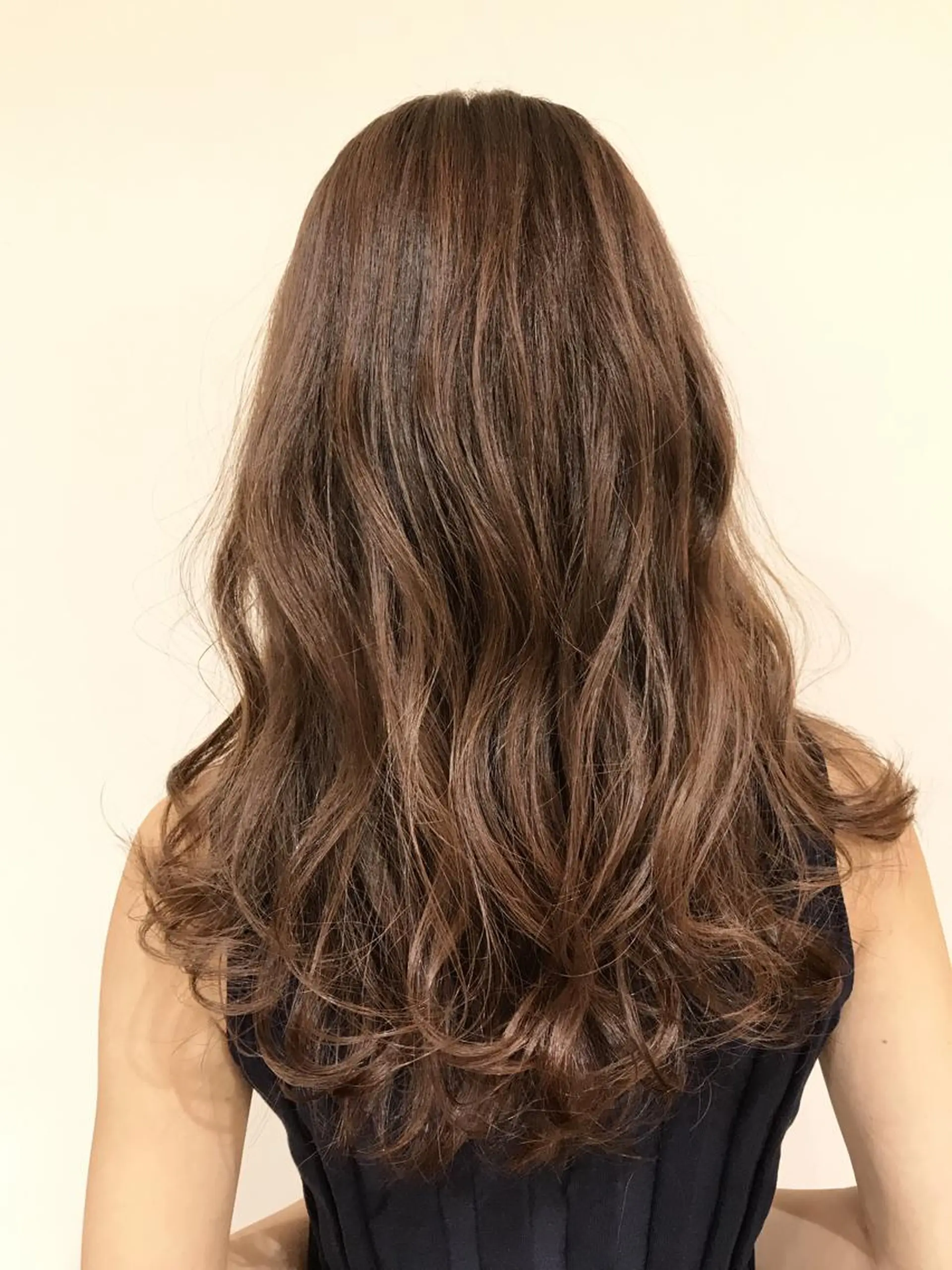 セミロング カラー イルミナカラー カット ヘアカラー ハイライト/髪質改善 ✂️十河祐輝のヘアスタイル