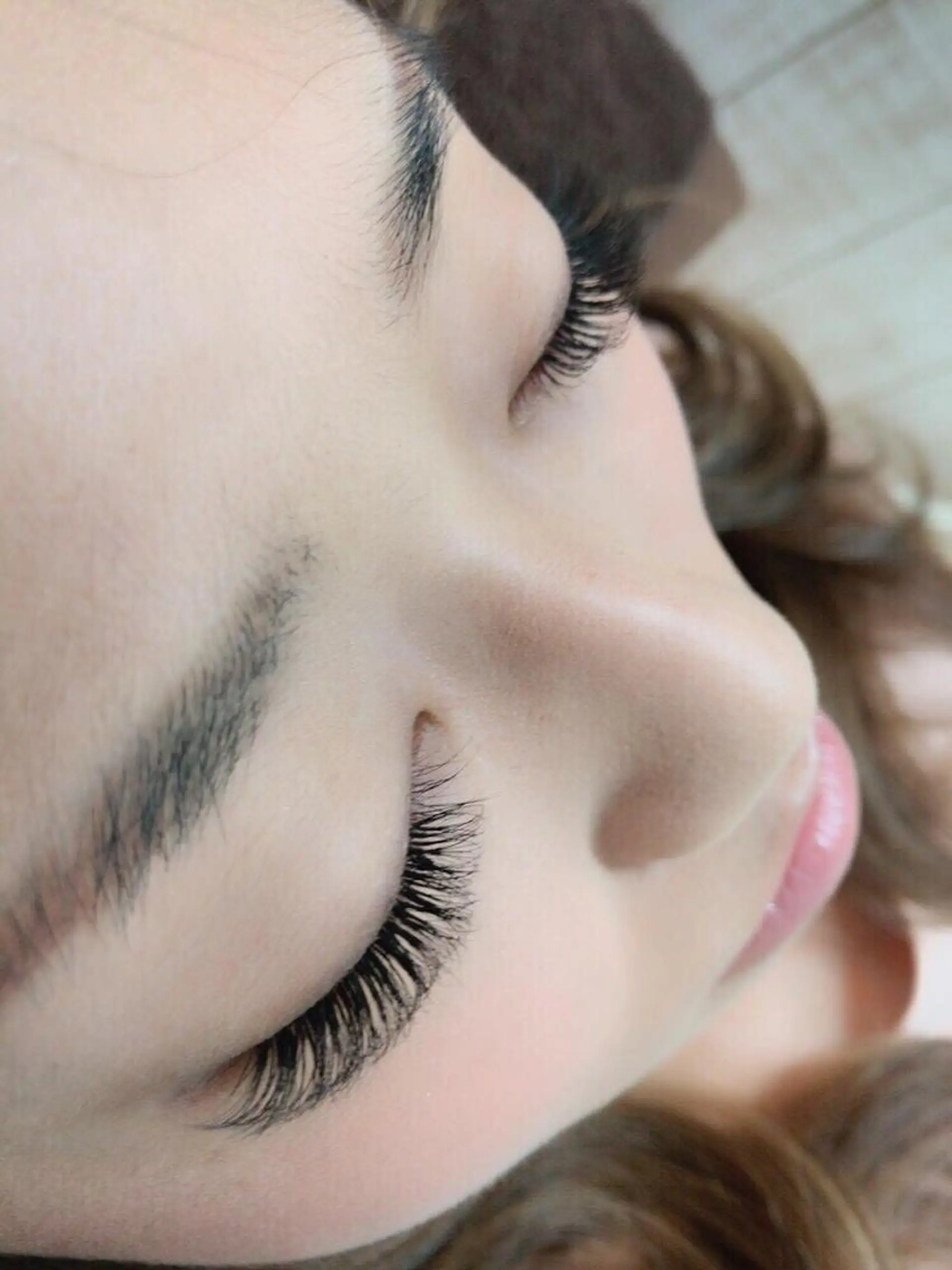 マツエク・マツパ 大山 莉奈のヘアスタイル
