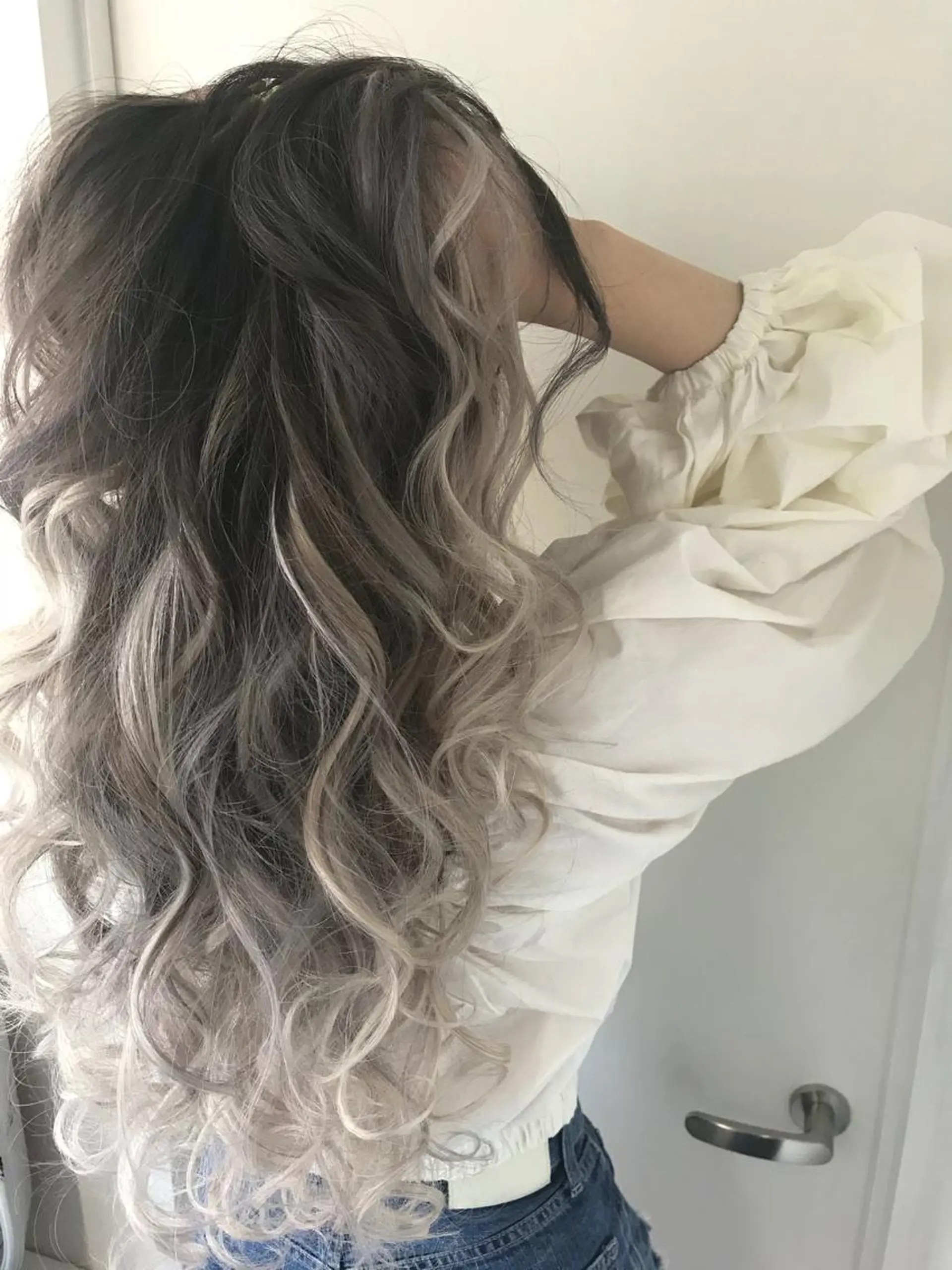 ロング カラー グラデーションカラー ハイライトカラー ハイライト WEST O LAND所属・WEST OLAND 安藤のヘアスタイル