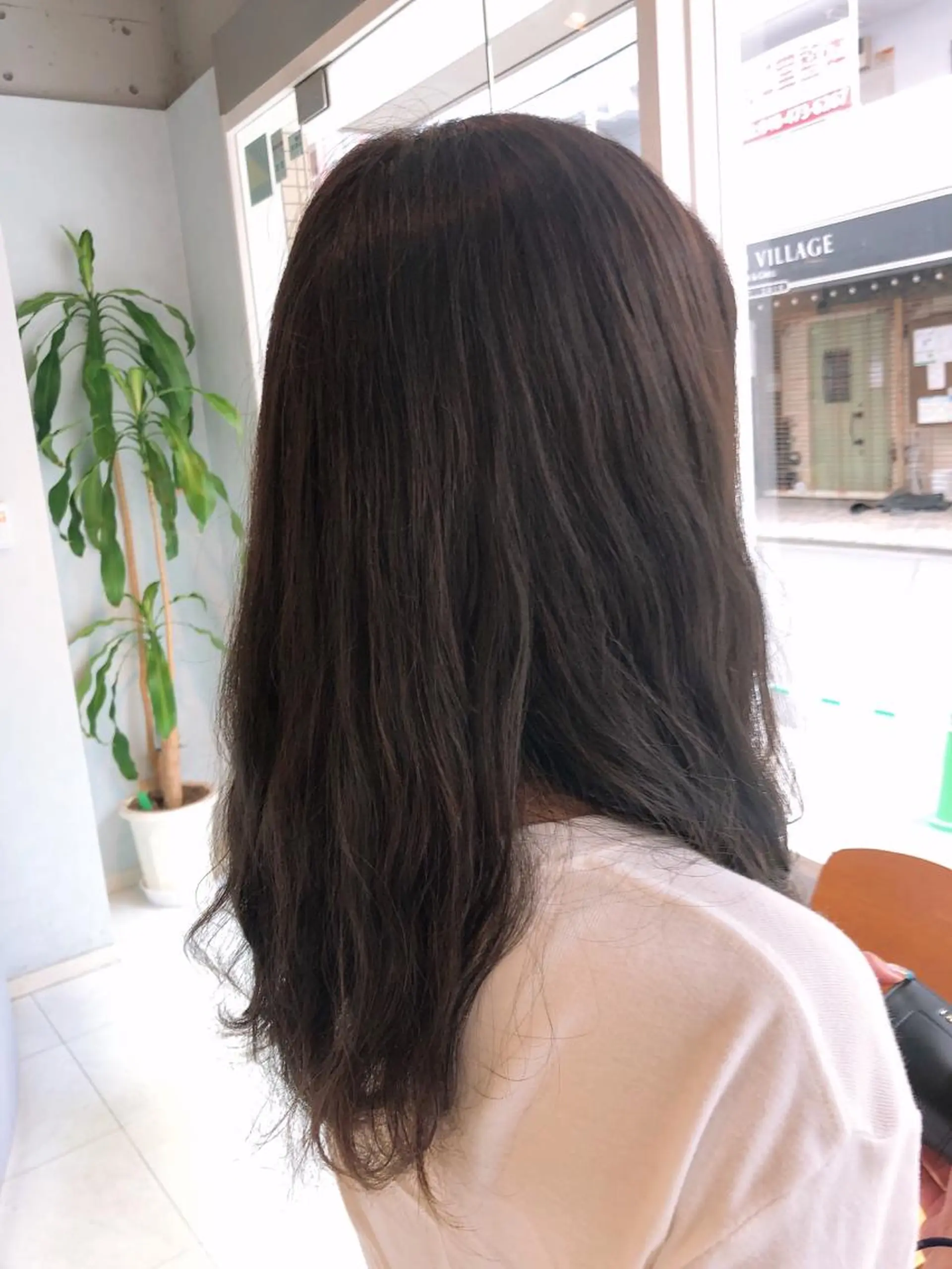 ロング ヘアカラー 阿部 美咲のヘアスタイル