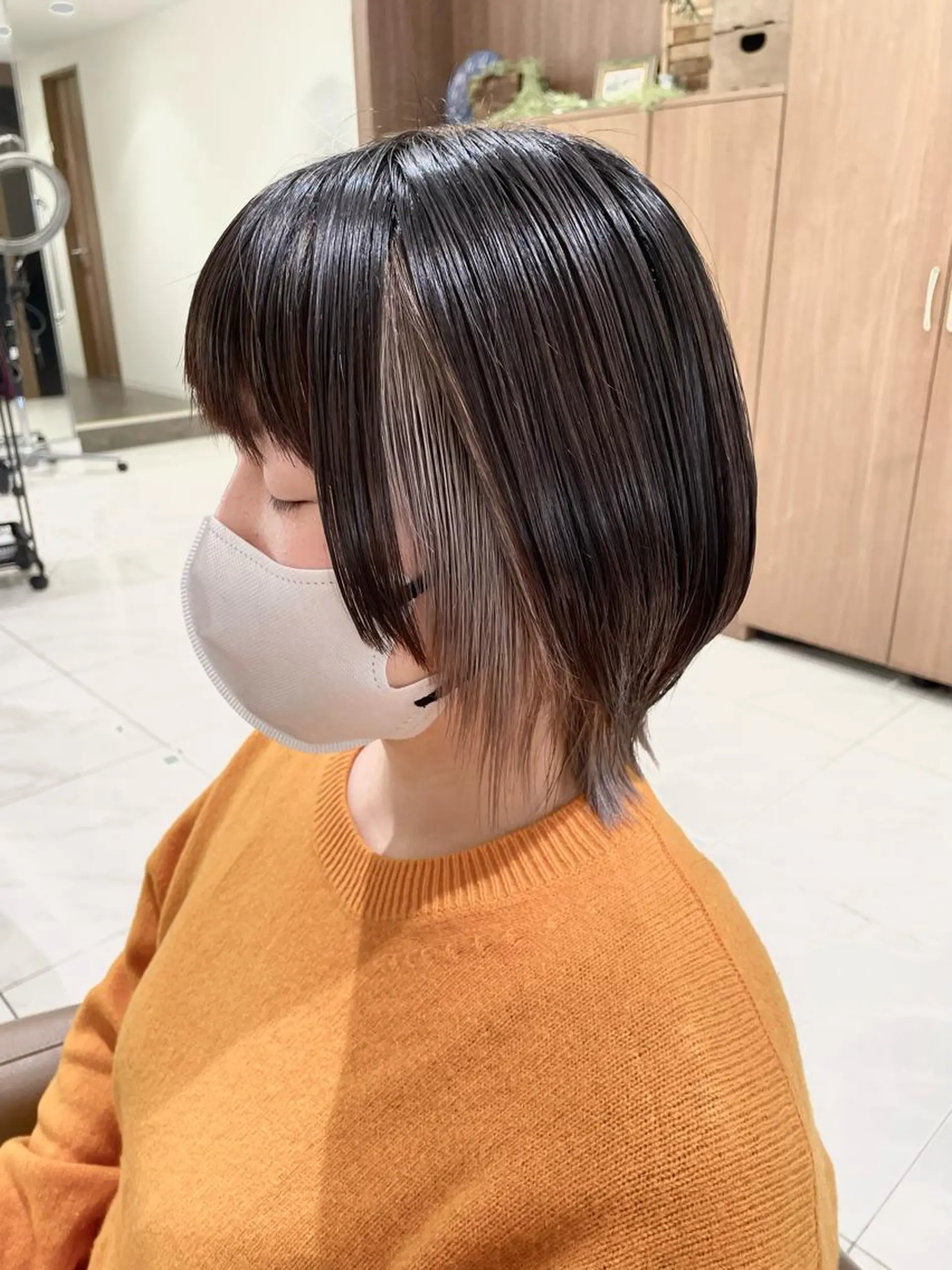 ショート カラー ウルフカット 清藤 綾のヘアスタイル