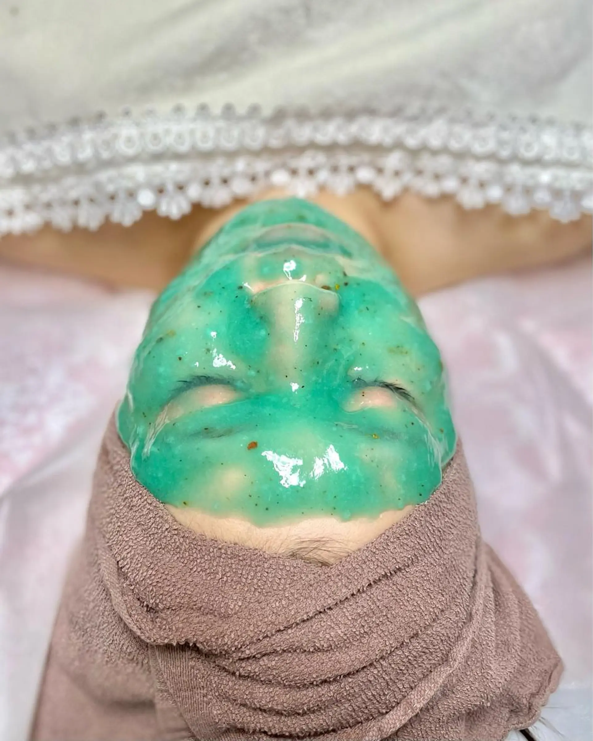 アイブロウ Luna Baby ナタリアのマツエク・マツパデザイン