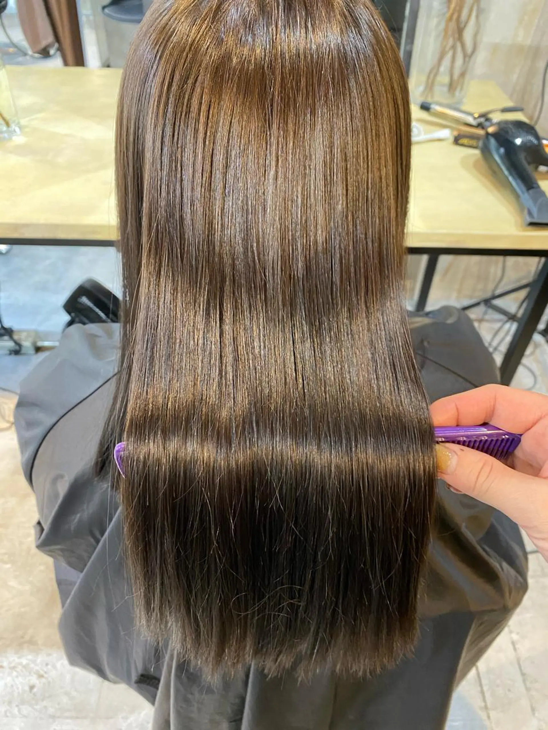 セミロング 大橋 美咲のヘアスタイル