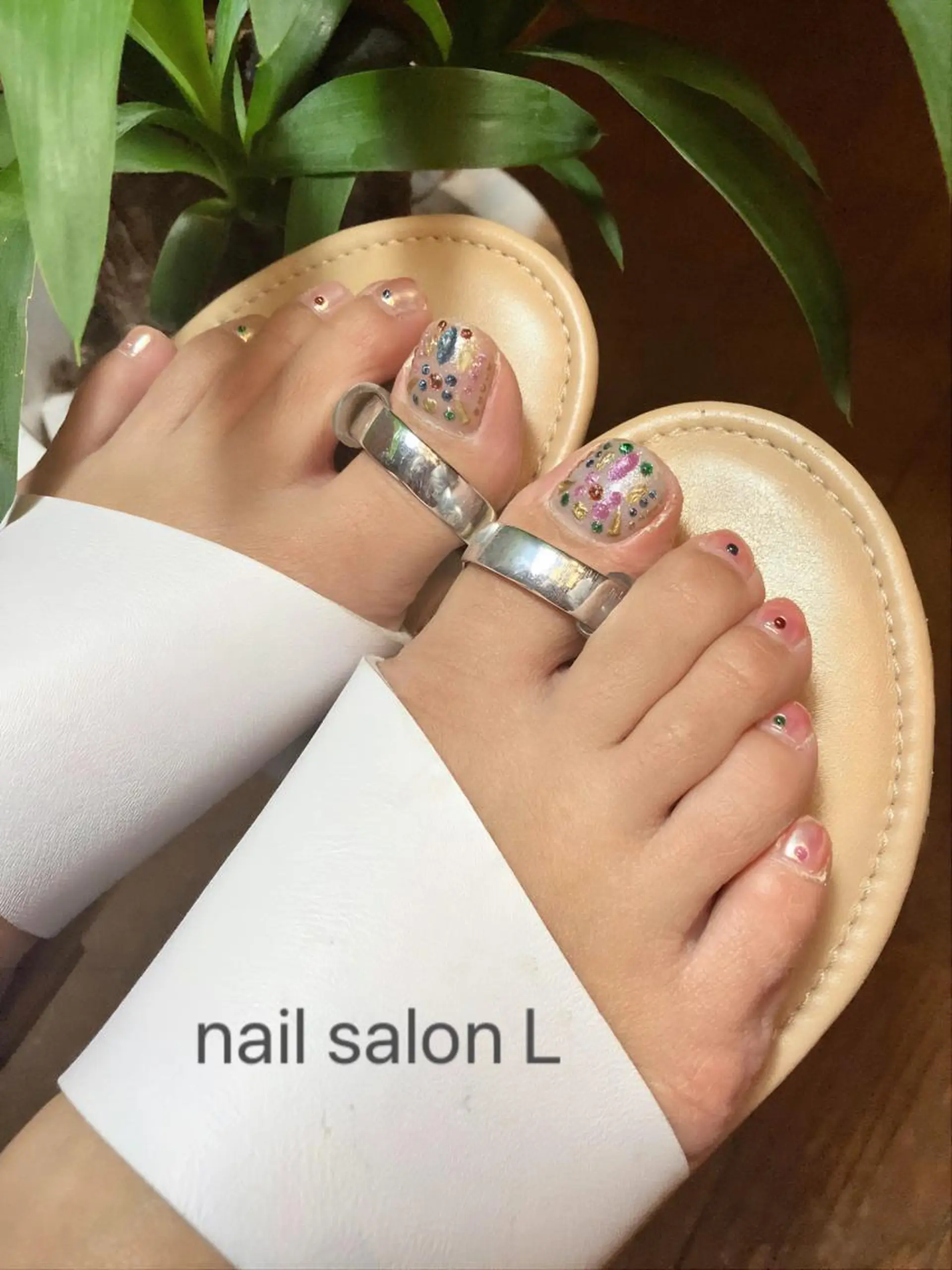 ネイル アートネイル ジェルネイル マグネットネイル フットネイル 吉川市 ネイルサロンLのネイルデザイン