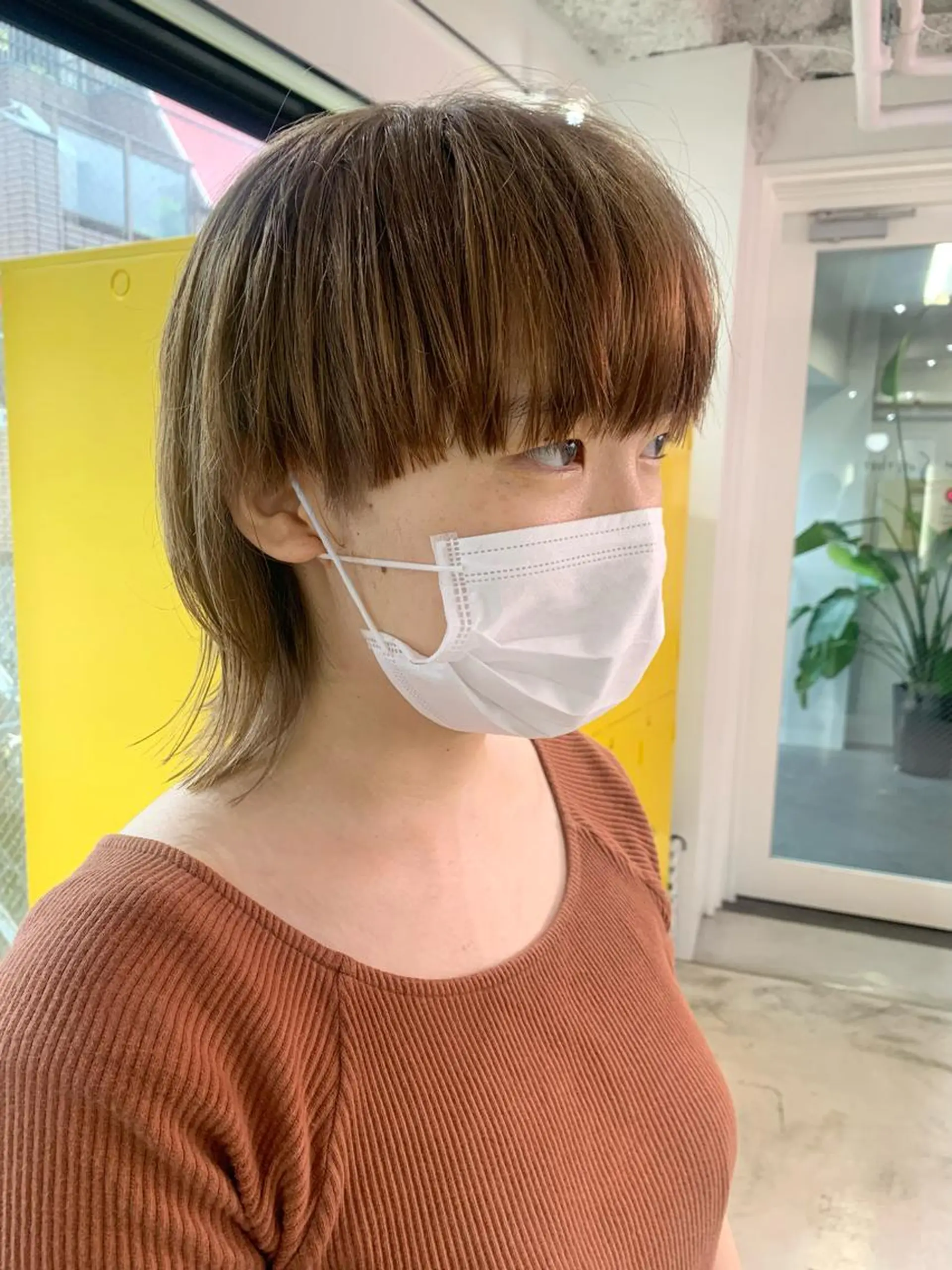 ショート カラー ヘアアレンジ カット ヘアカラー 🧨ブリーチー×ボブ レイヤー💎じゅえるのヘアスタイル