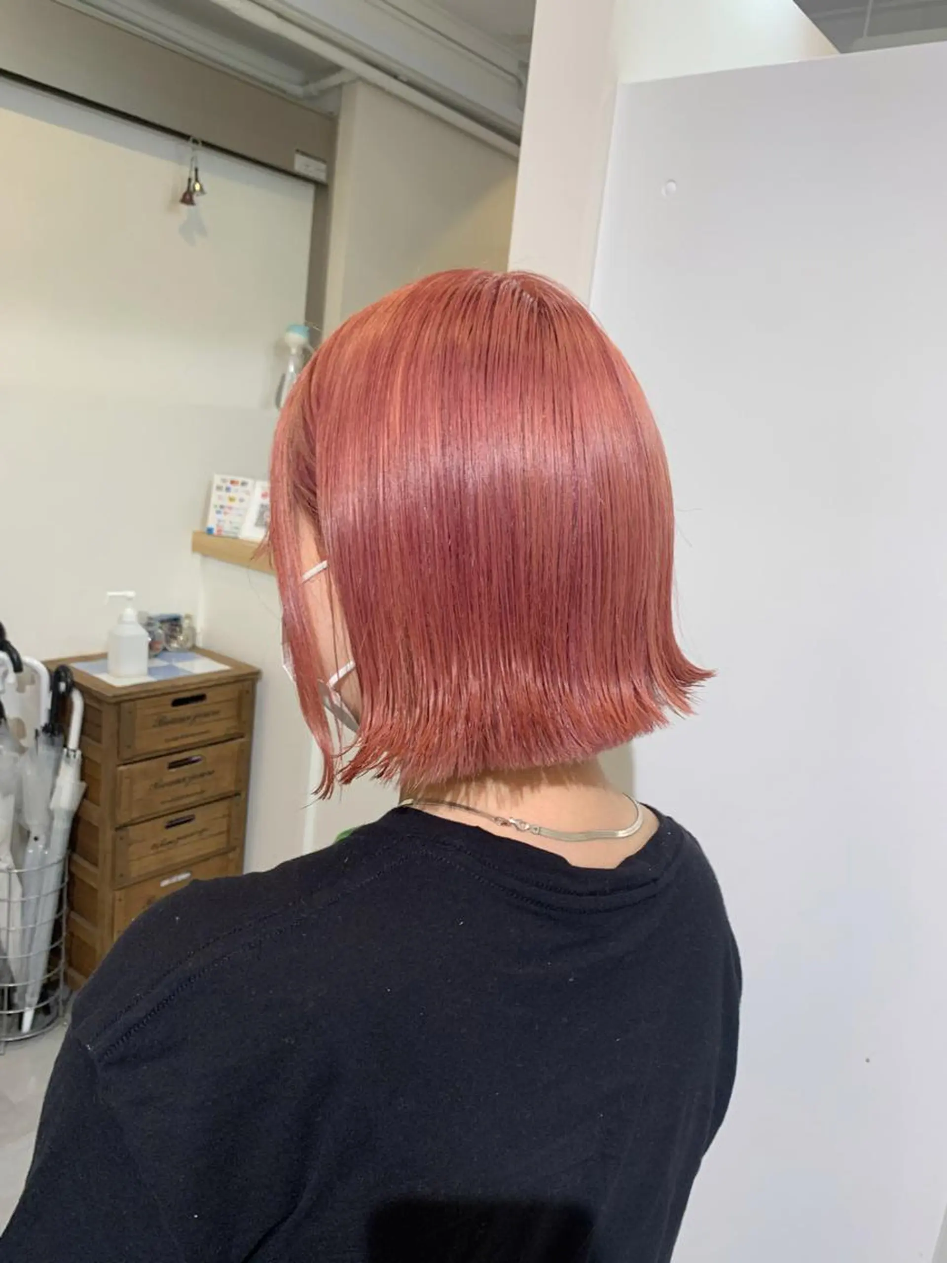 ショート 切りっぱなしボブ ボブ カット ヘアカラー トリートメント レイヤー×縮毛矯正 深見 拓のヘアスタイル