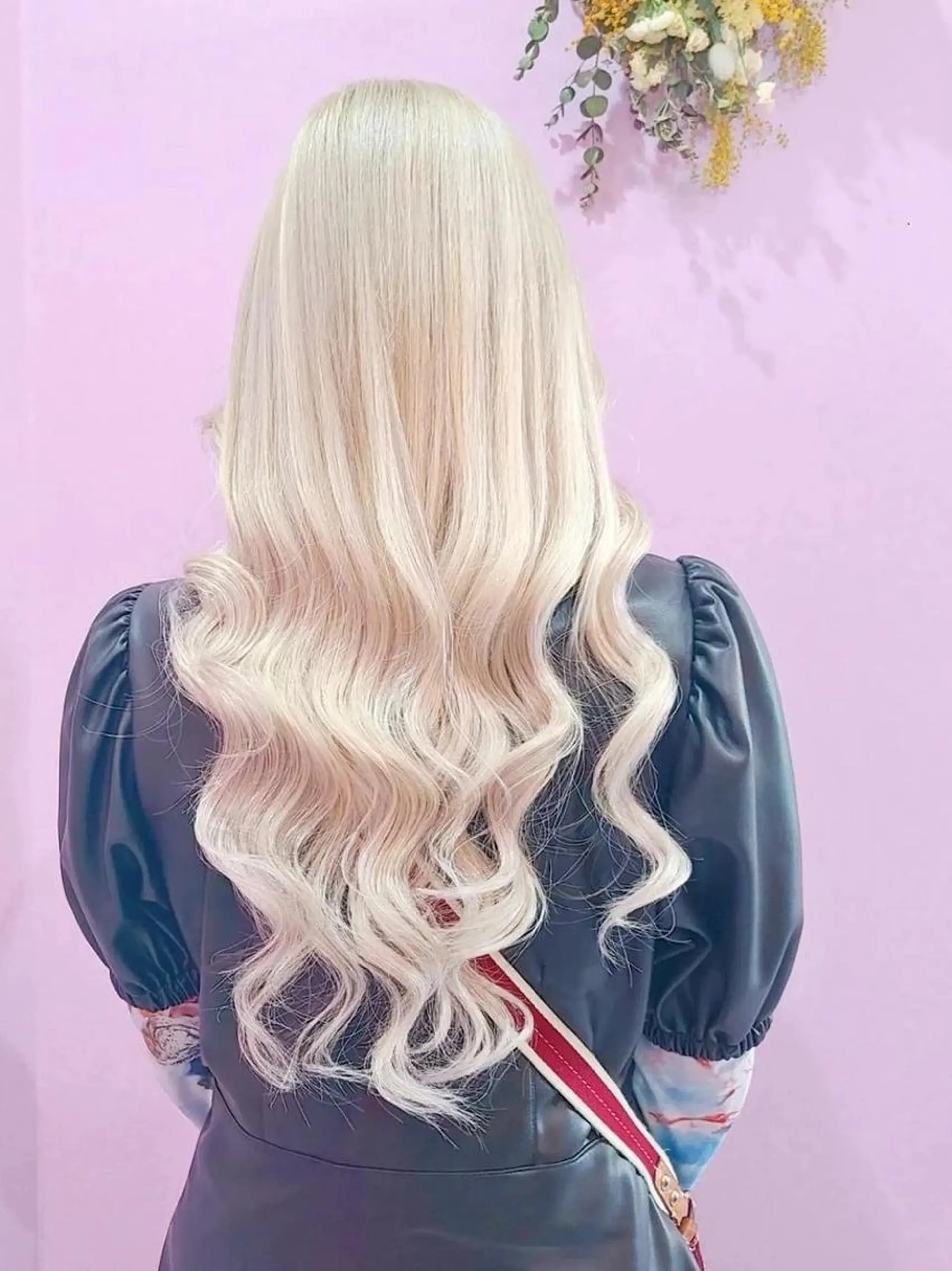 ロング 大阪レミーエクステ チビ編み込みのヘアスタイル