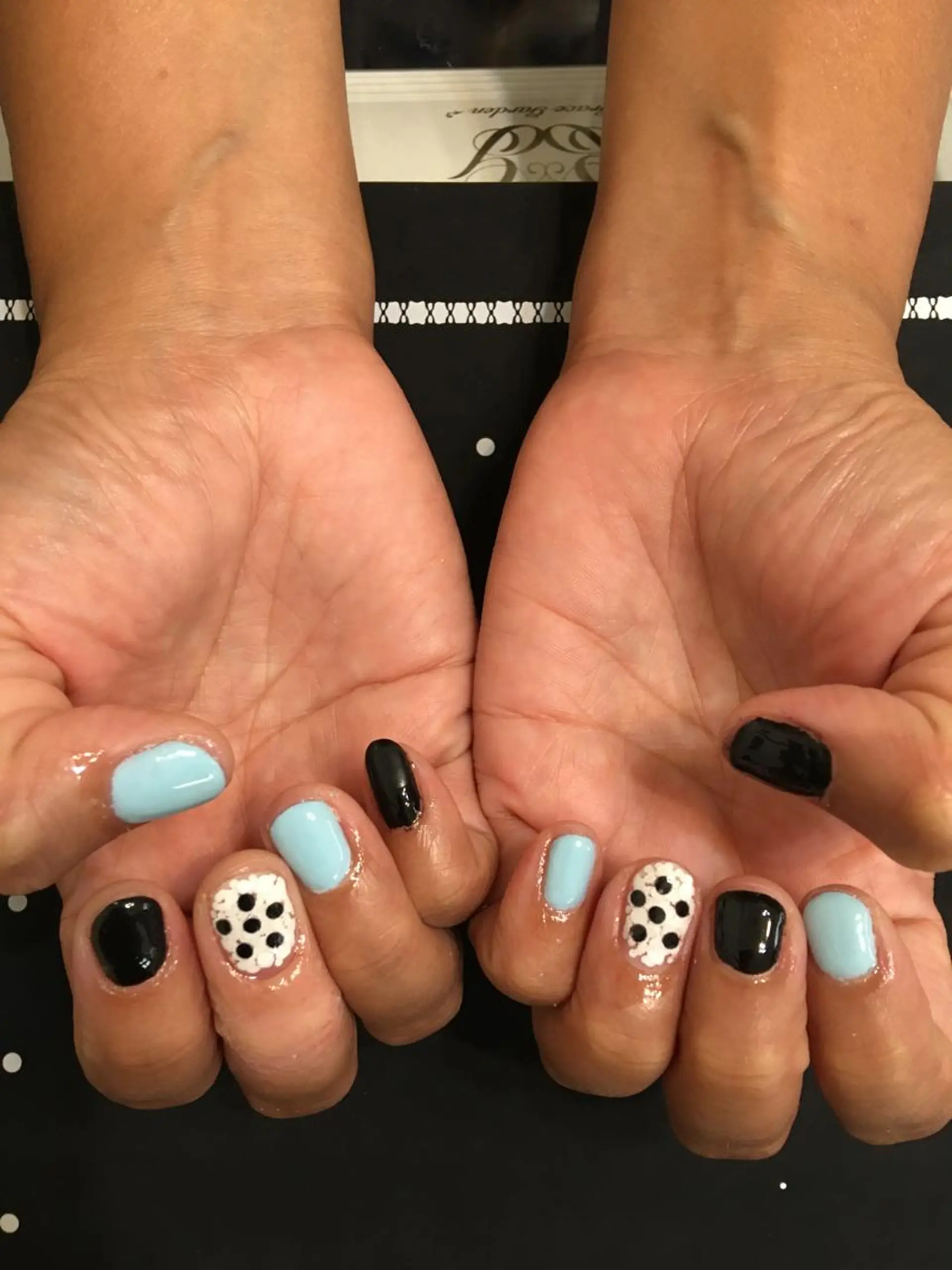 ネイル アートネイル ホログラムネイル ハンドネイル 🌈KANÅKO 🌈のネイルデザイン