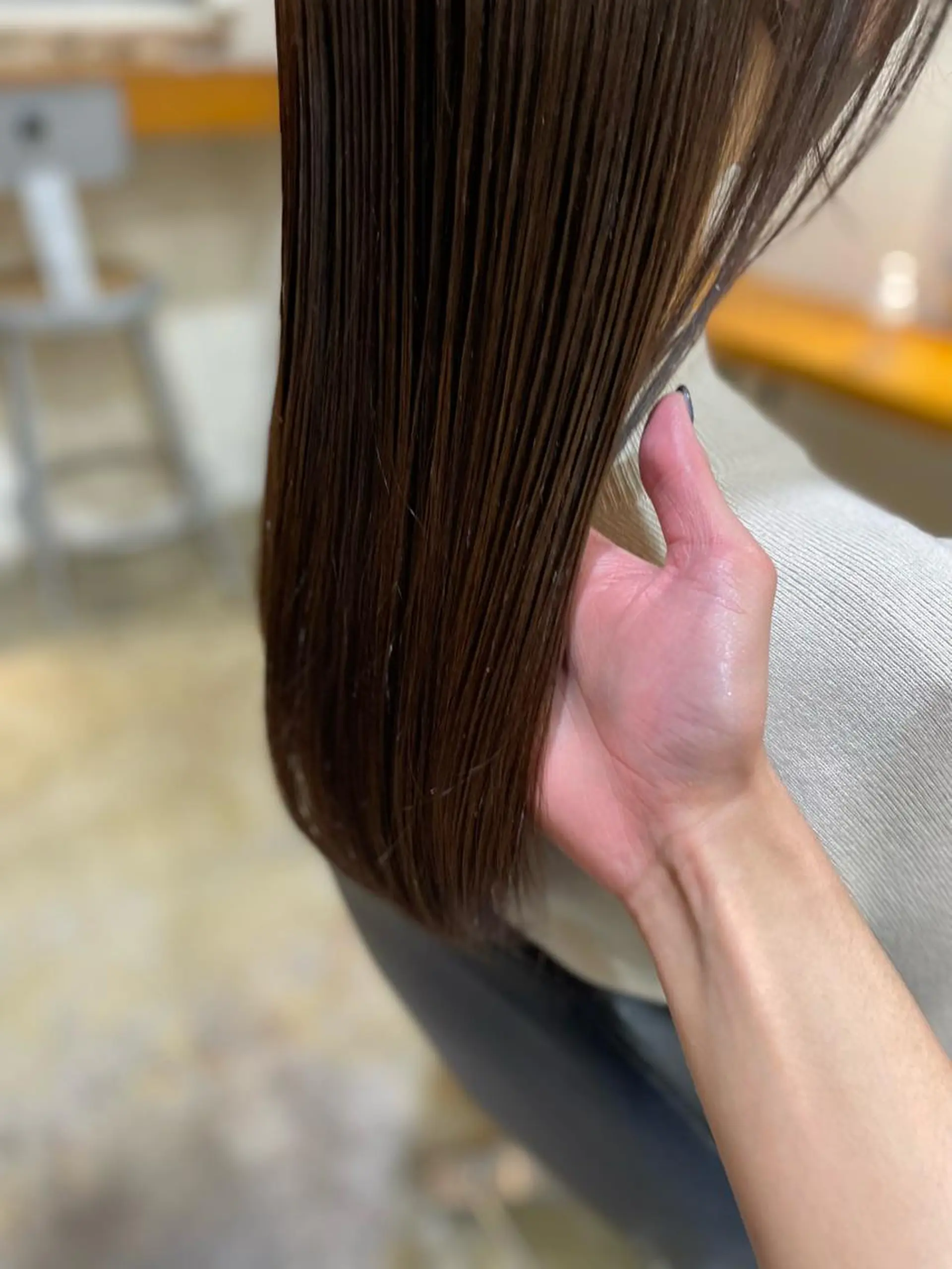 ミディアム カラー ベージュカラー オリーブベージュ カット ヘアカラー トリートメント レイヤー／似合わせ TAKUYAのヘアスタイル