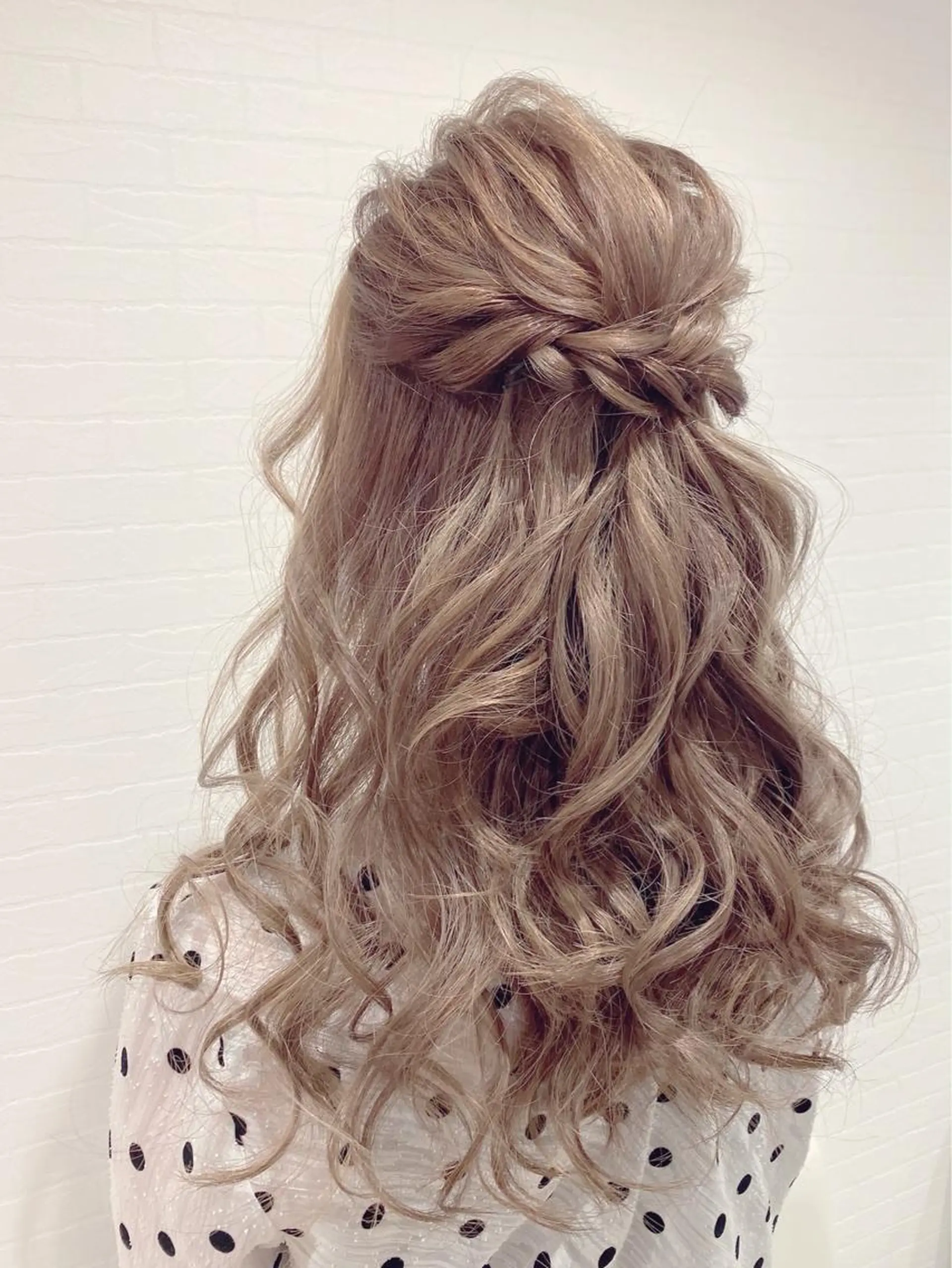 セミロング ヘアアレンジ ハーフアップ ヘアセット GRANLUSSO 〜グランルッソ駅前店所属・木口 嘉美のヘアスタイル