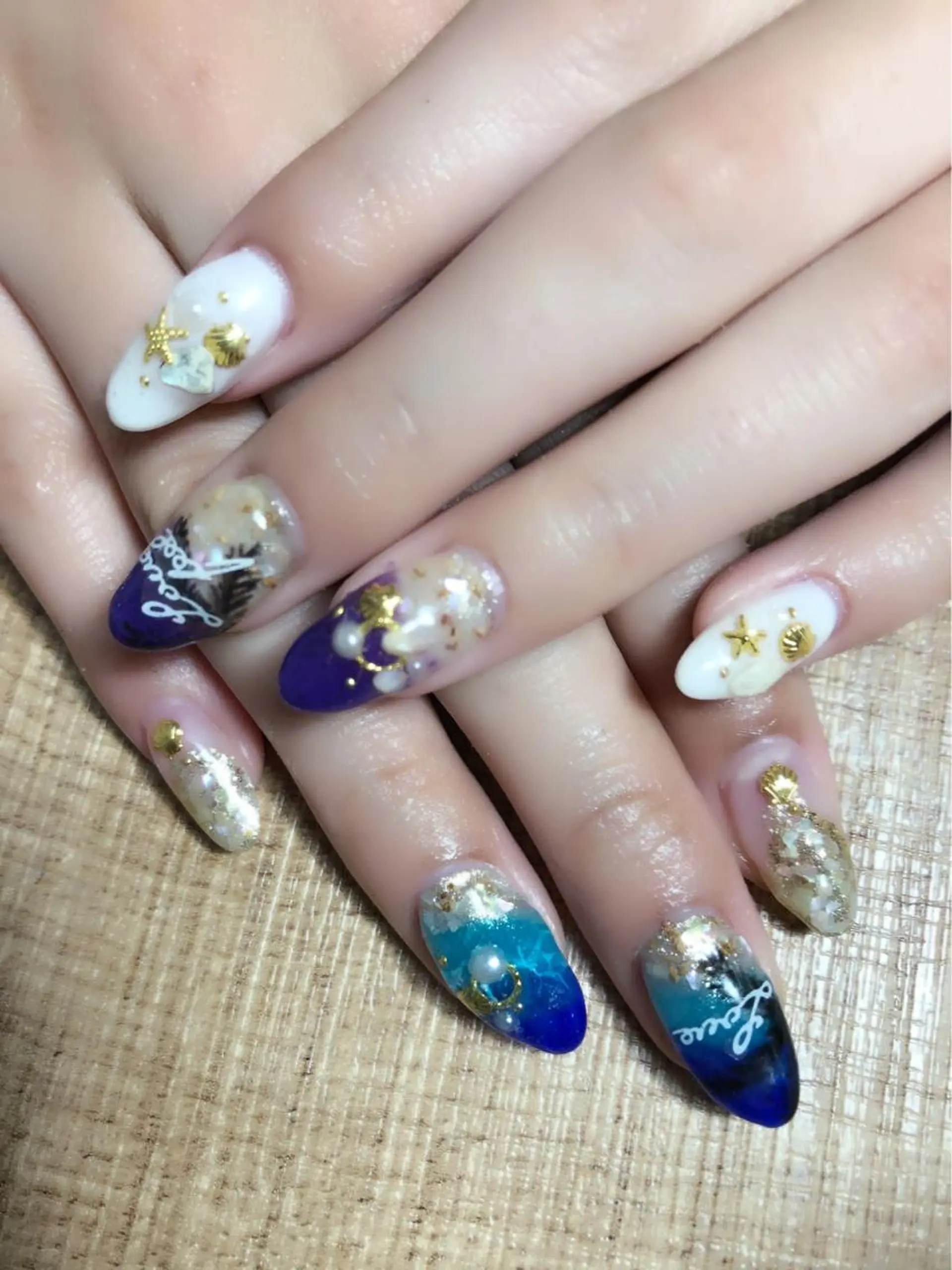 ネイル 安藤 Charlotteのネイルデザイン