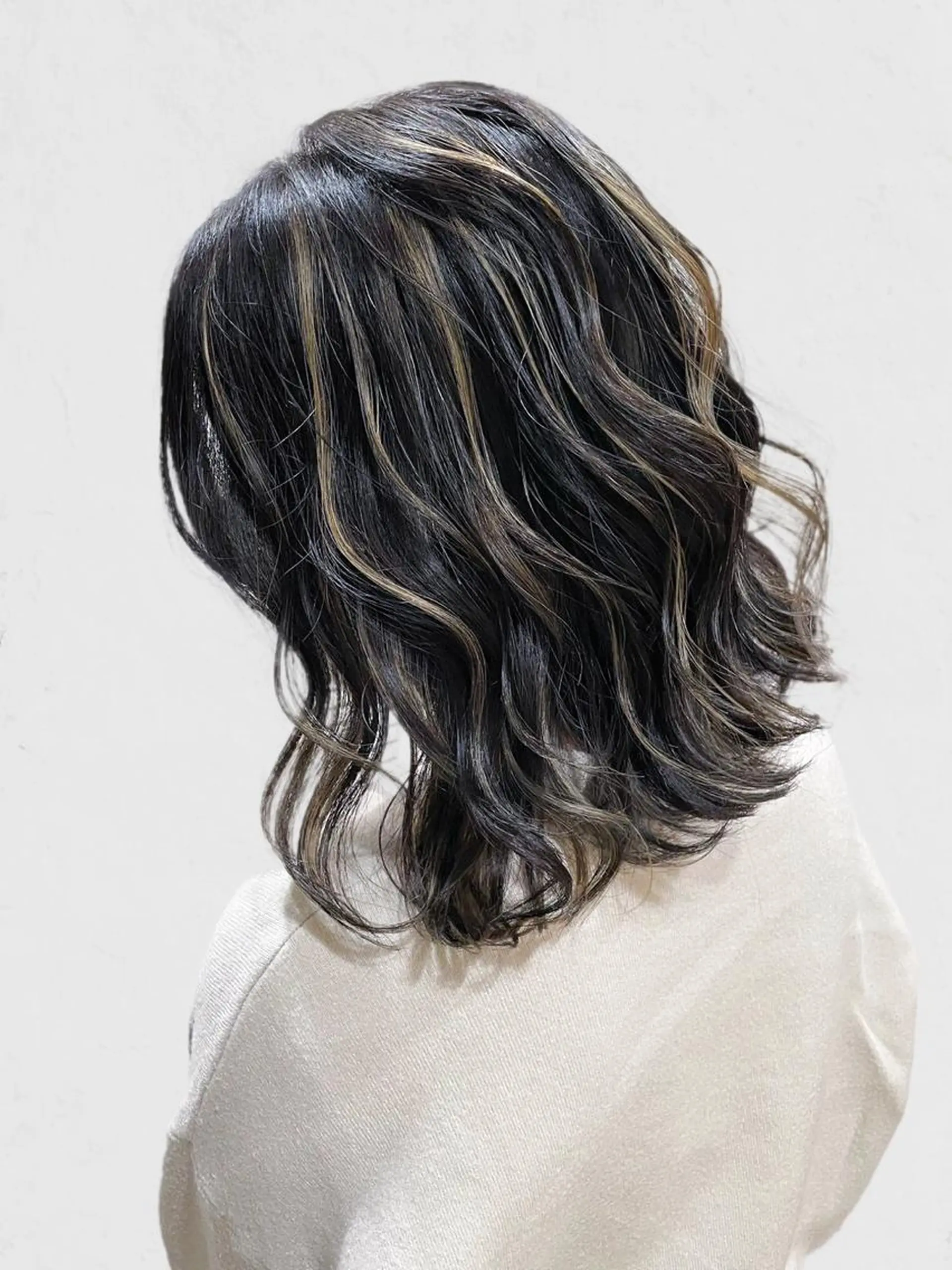 ミディアム カラー ヘアアレンジ カット ヘアカラー トリートメント VIM hairおもろまち店のヘアスタイル
