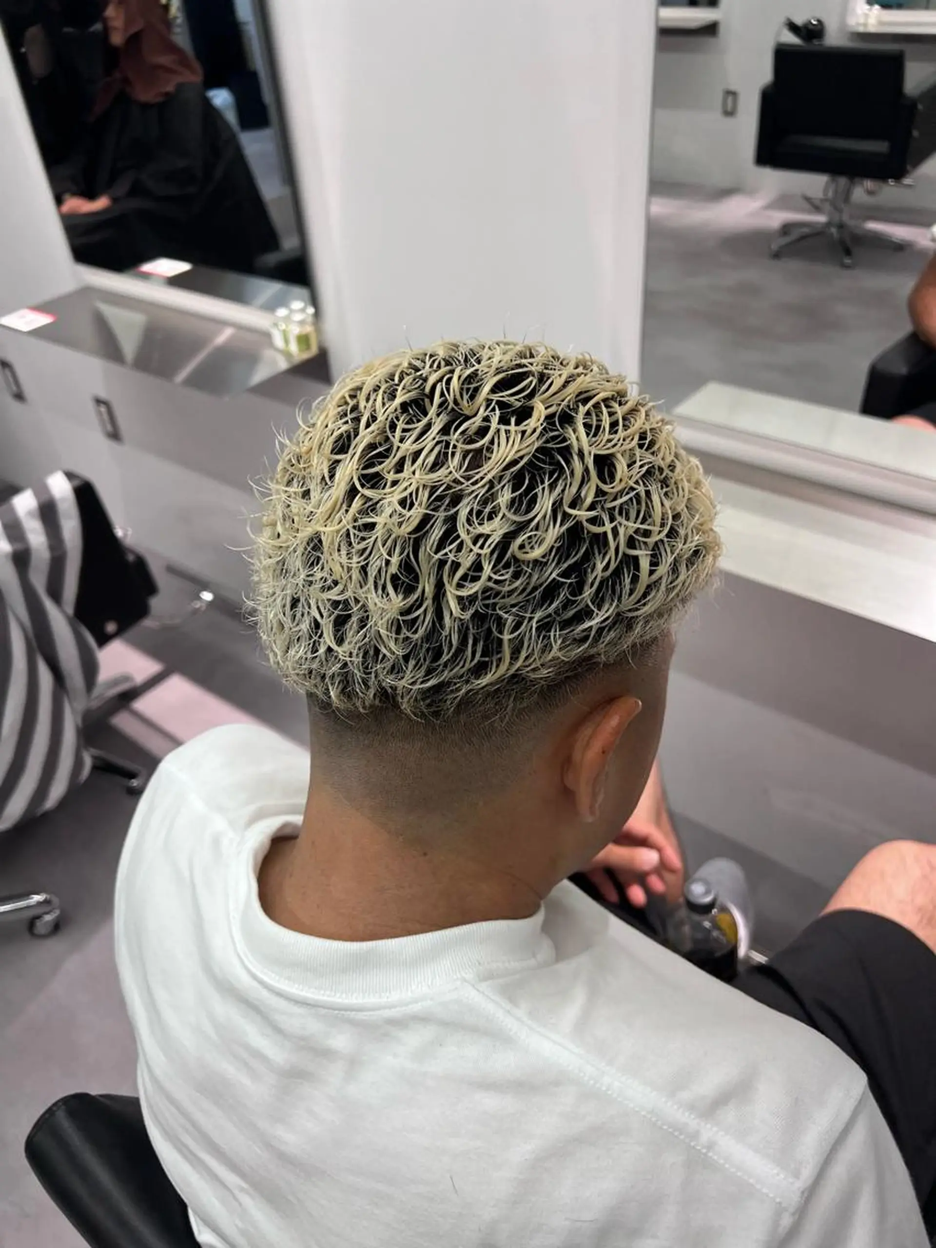 ショート パーマ R/🤎 パーマ&ブリーチ🔥のヘアスタイル