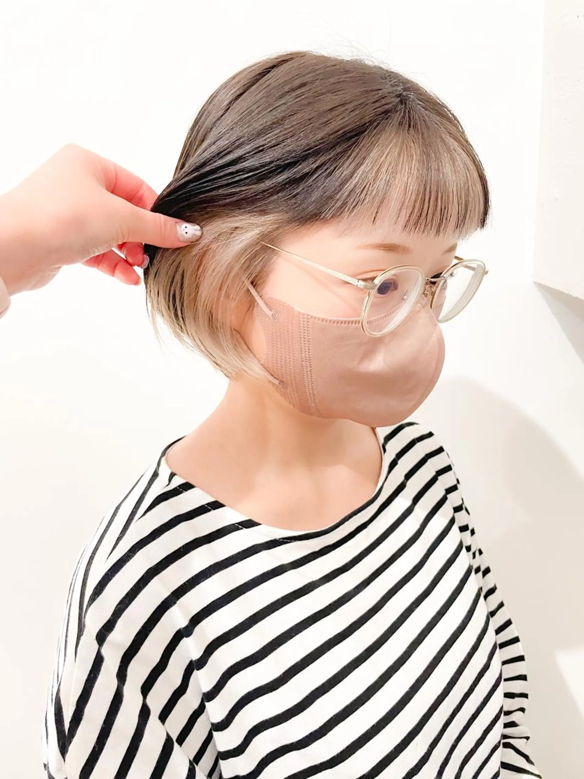 ショート カラー ミストバング ベージュカラー  フェイスフレーミング インナーカラー ホワイトベージュ ヘアカラー ✨カラー支持No.1 🧸ワキ カナコ🧸のヘアスタイル