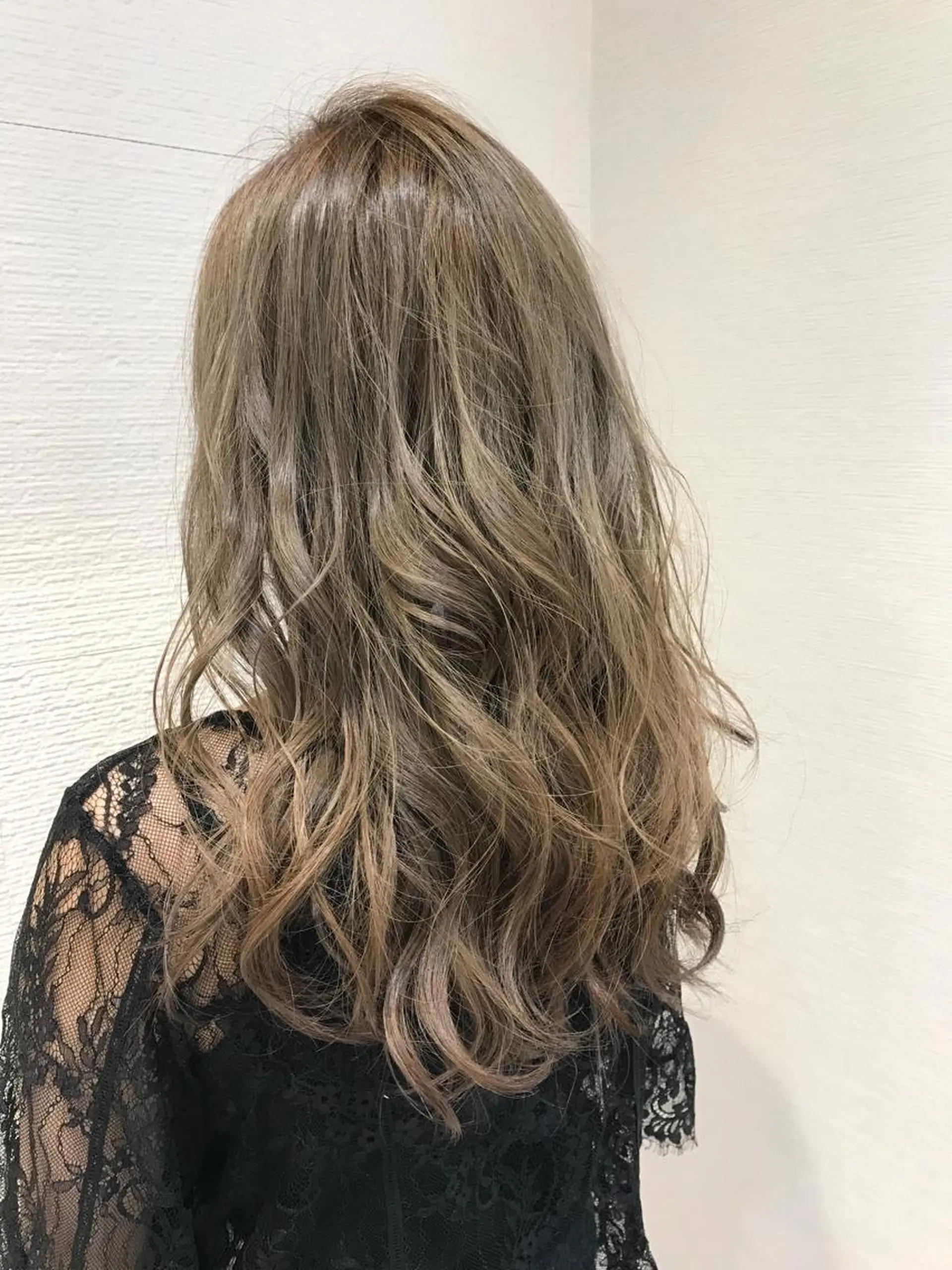 セミロング カラー ブリーチ 【メンズ縮毛矯正】 田中秀斗のヘアスタイル