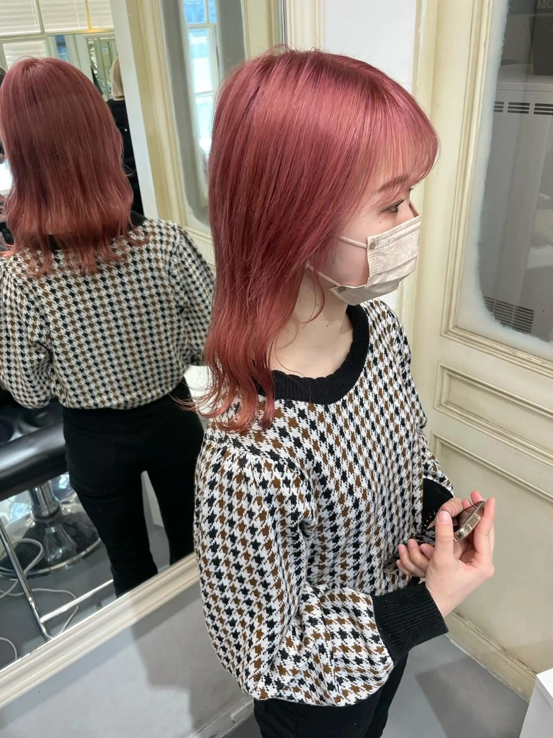 ミディアム カラー ヘアカラー ぱつっとボブ 古家 佑真のヘアスタイル