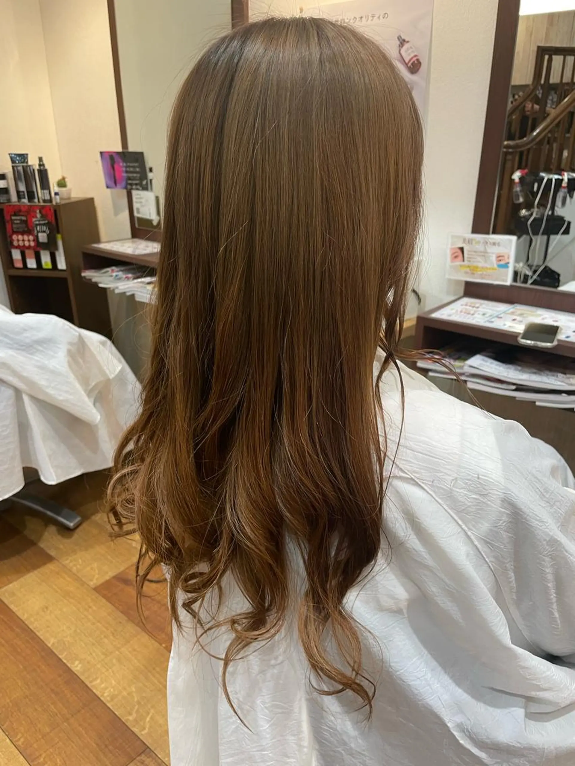 ロング カラー molla所属・やまもと あきこのヘアスタイル