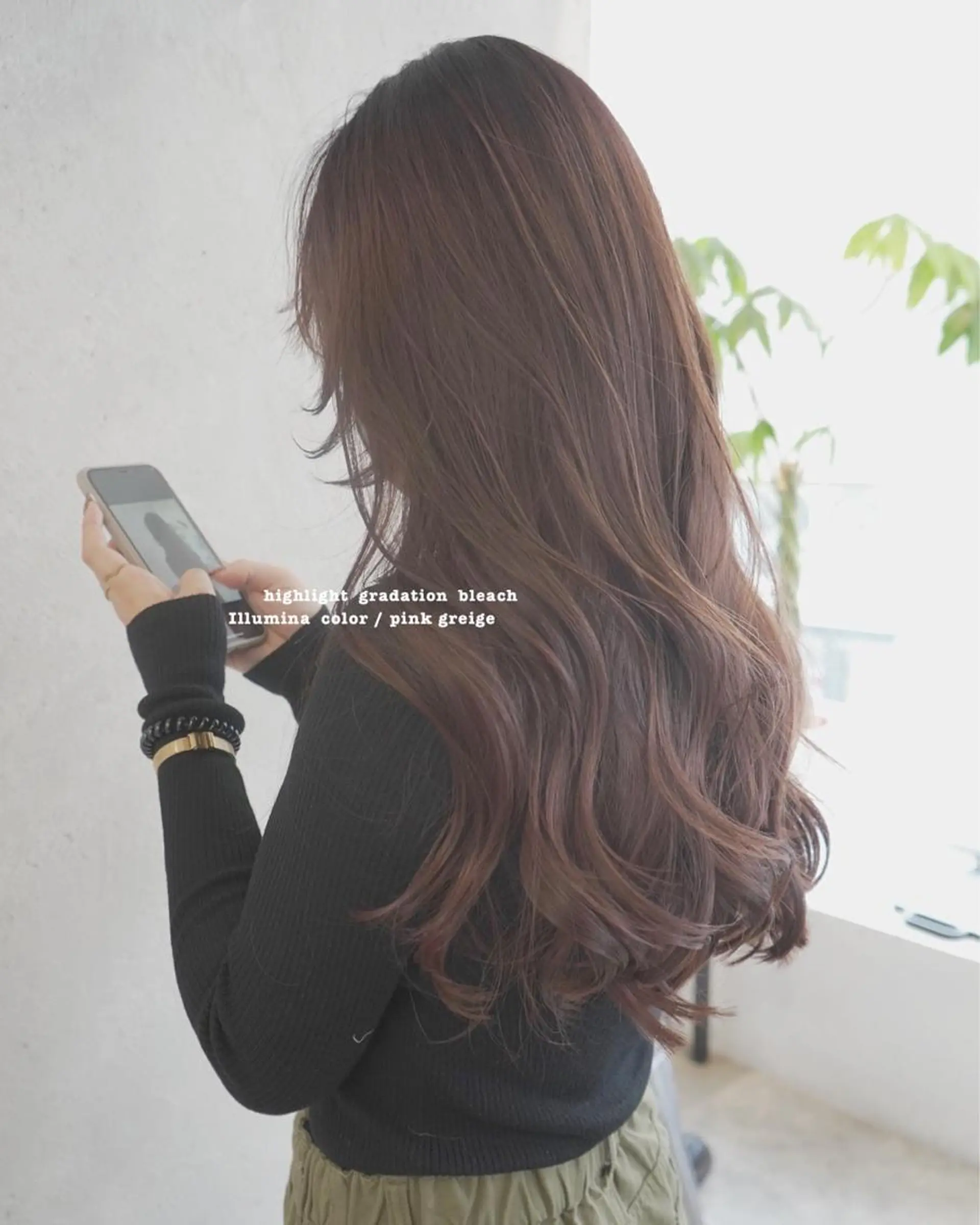 ロング カラー 透明感カラー グレージュ ハイライトカラー ピンクカラー ハイライト カット ヘアカラー トリートメント シェアサロン　salowin所属・✨ブリーチなし透明感 カラー🥇ユースケのヘアスタイル