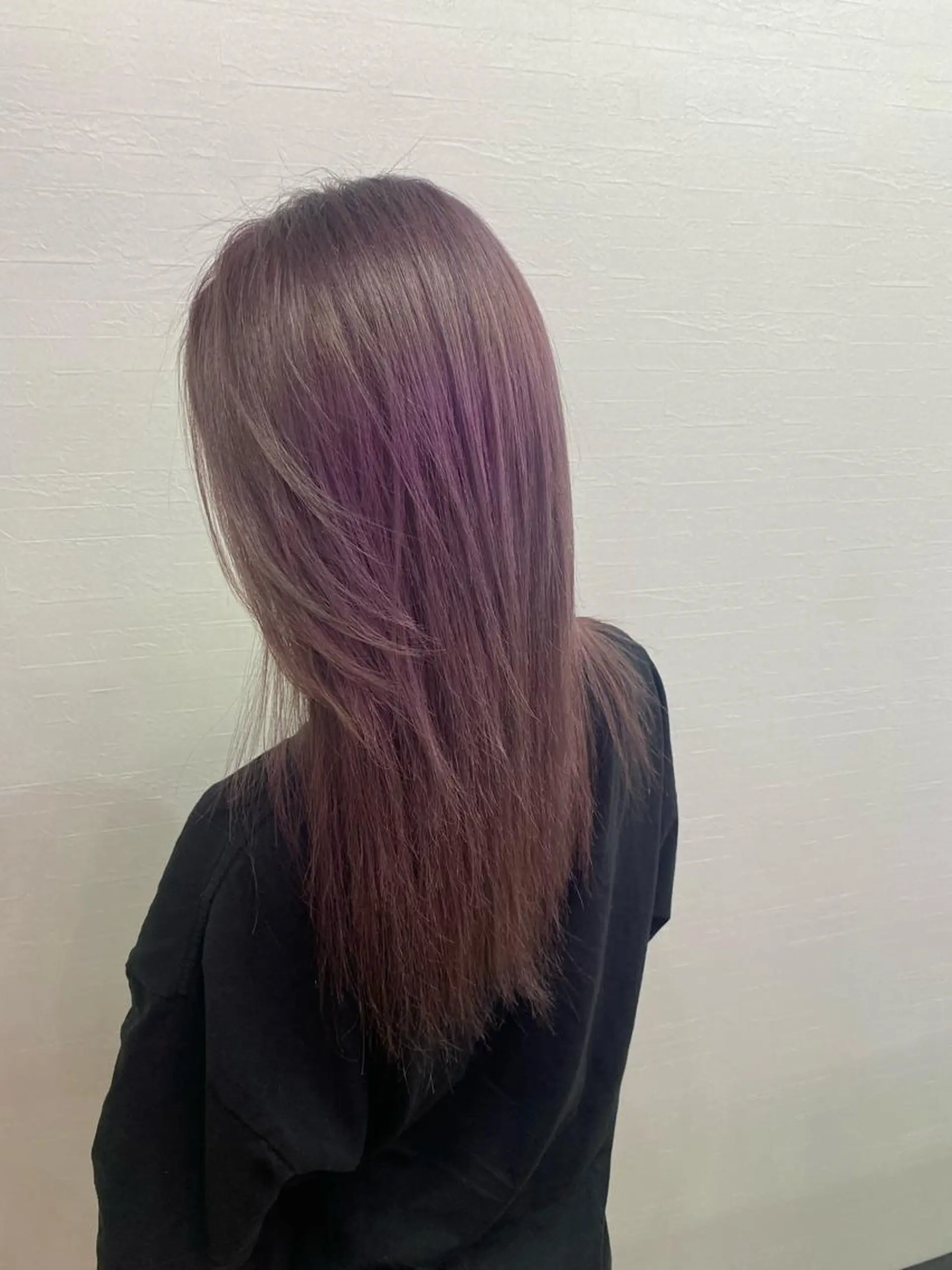 セミロング UNDER vr 【アンダーバー】のヘアスタイル