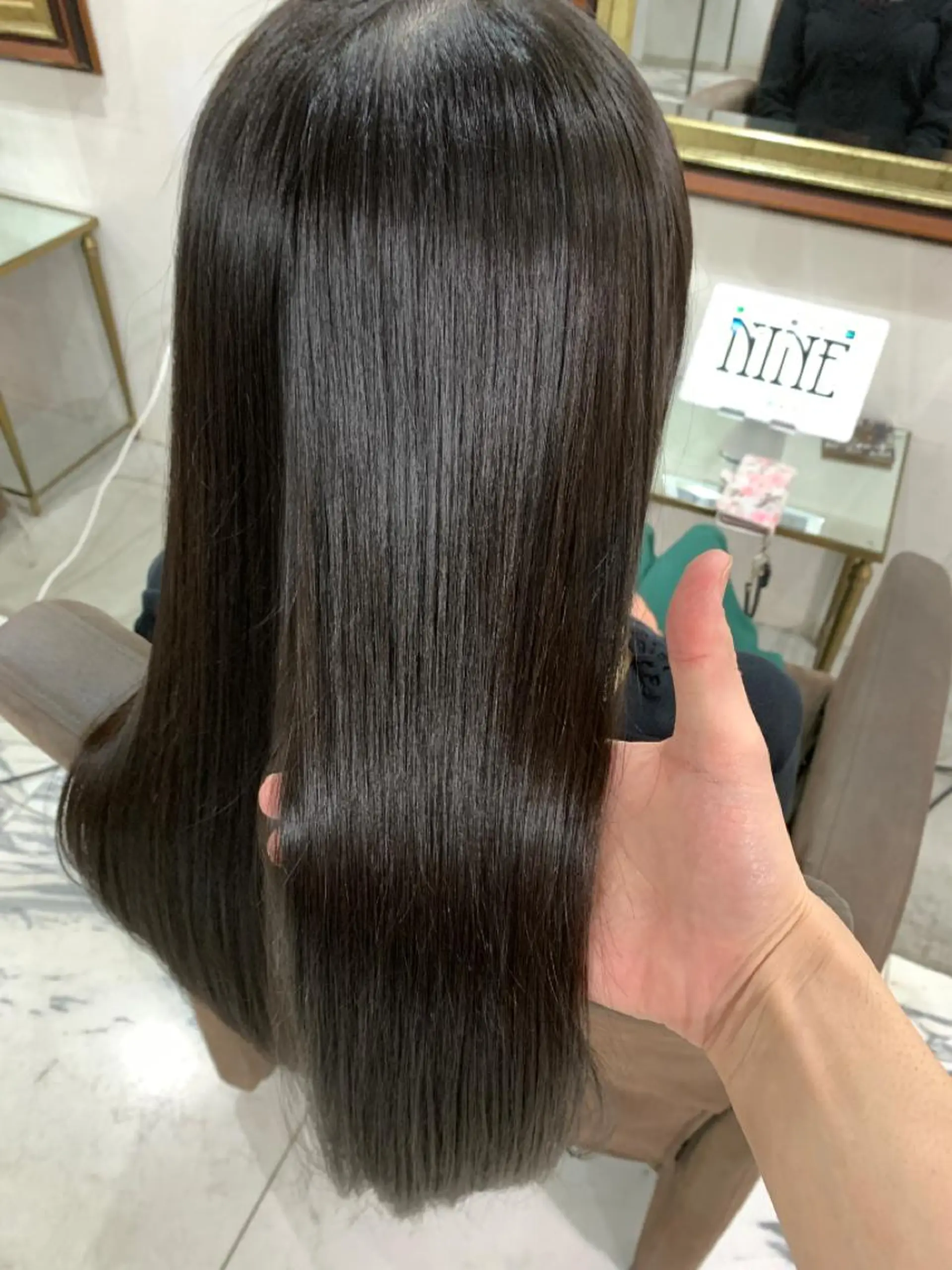 ロング カラー エクステ（レミー毛） NINEのヘアスタイル