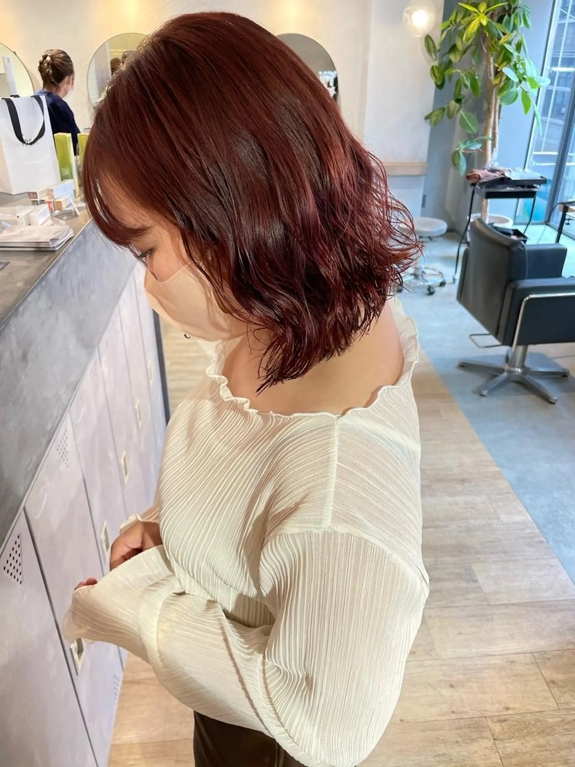 ショート パーマ カット パーマ ぱつっとボブ 古家 佑真のヘアスタイル