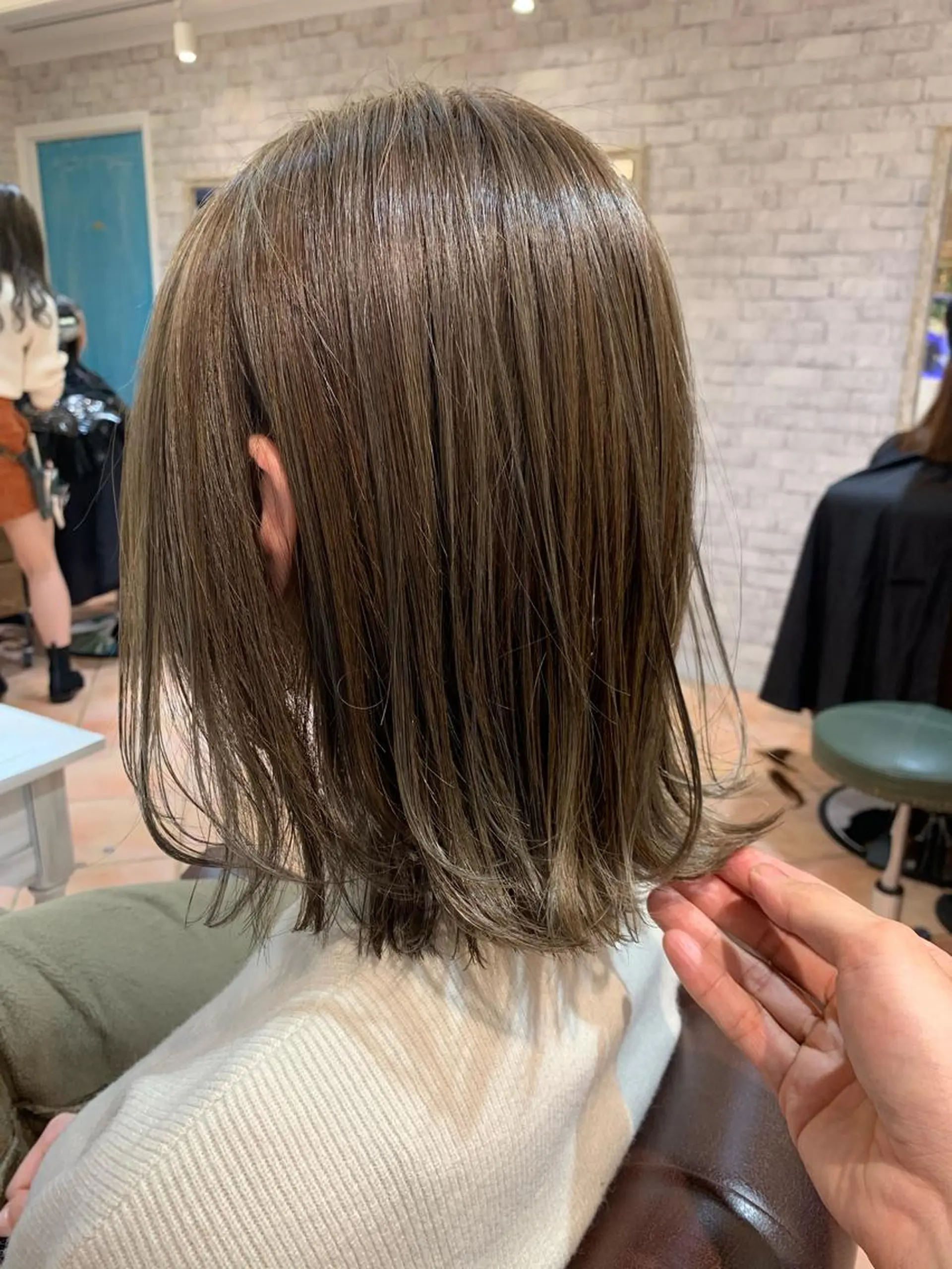 ミディアム カラー ヘアアレンジ グレージュ ✨艶髪✨透明感✨ 山内大樹のヘアスタイル