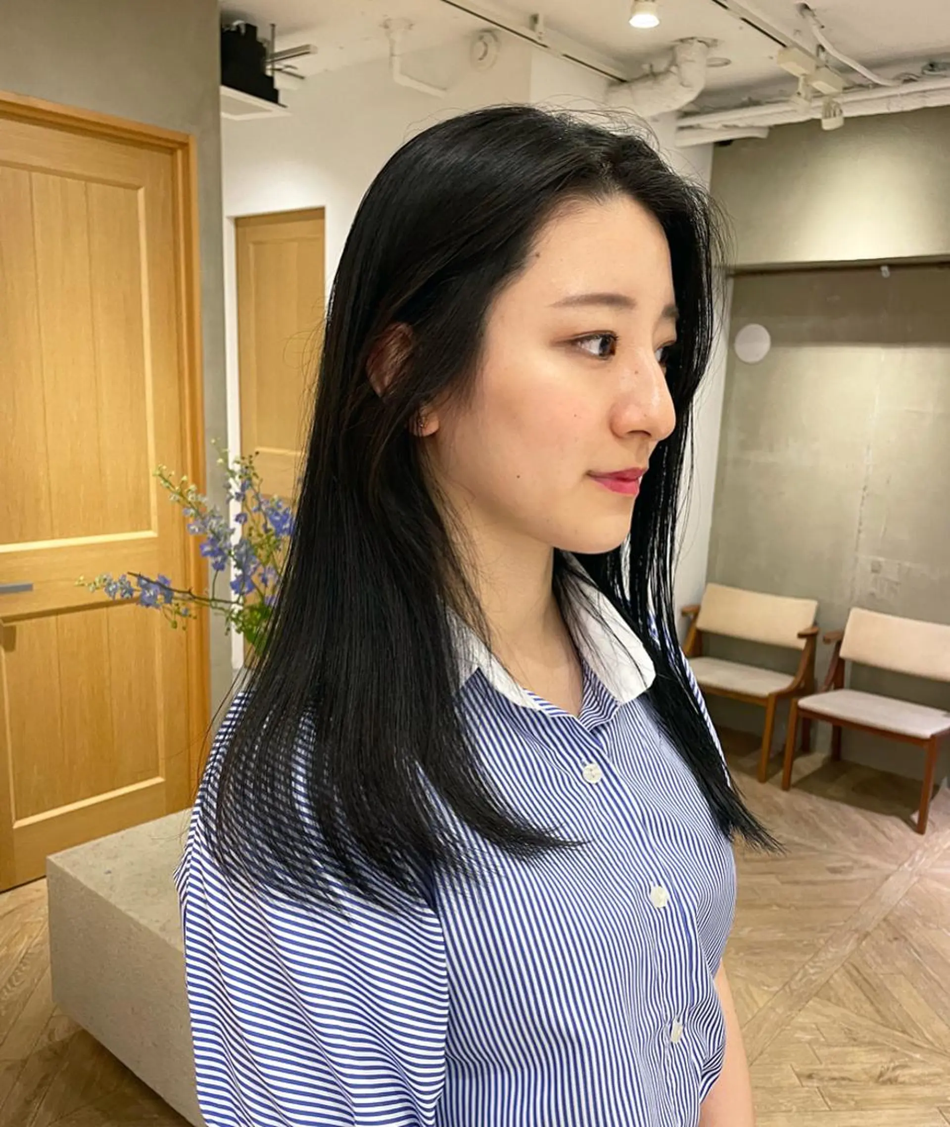 ロング カラー ブルーカラー 透明感カラー LOREN/ miuのヘアスタイル