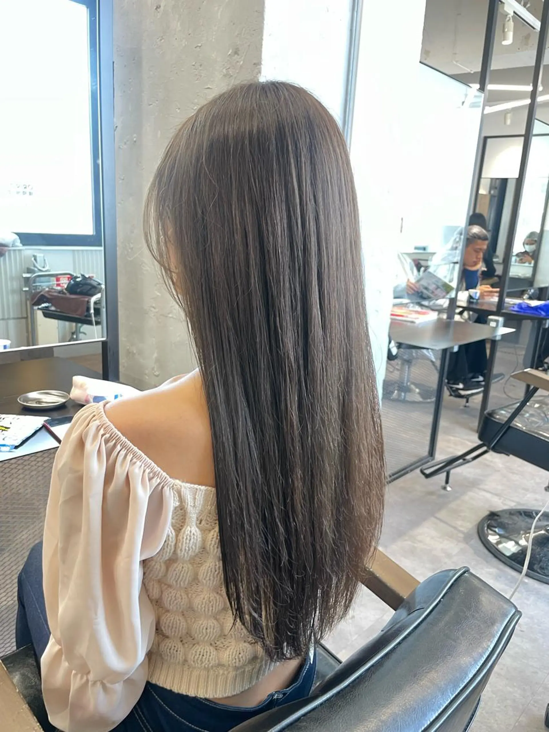 ロング カラー カット ヘアカラー トリートメント 色気レイヤー& ショートはお任せ🌟のヘアスタイル