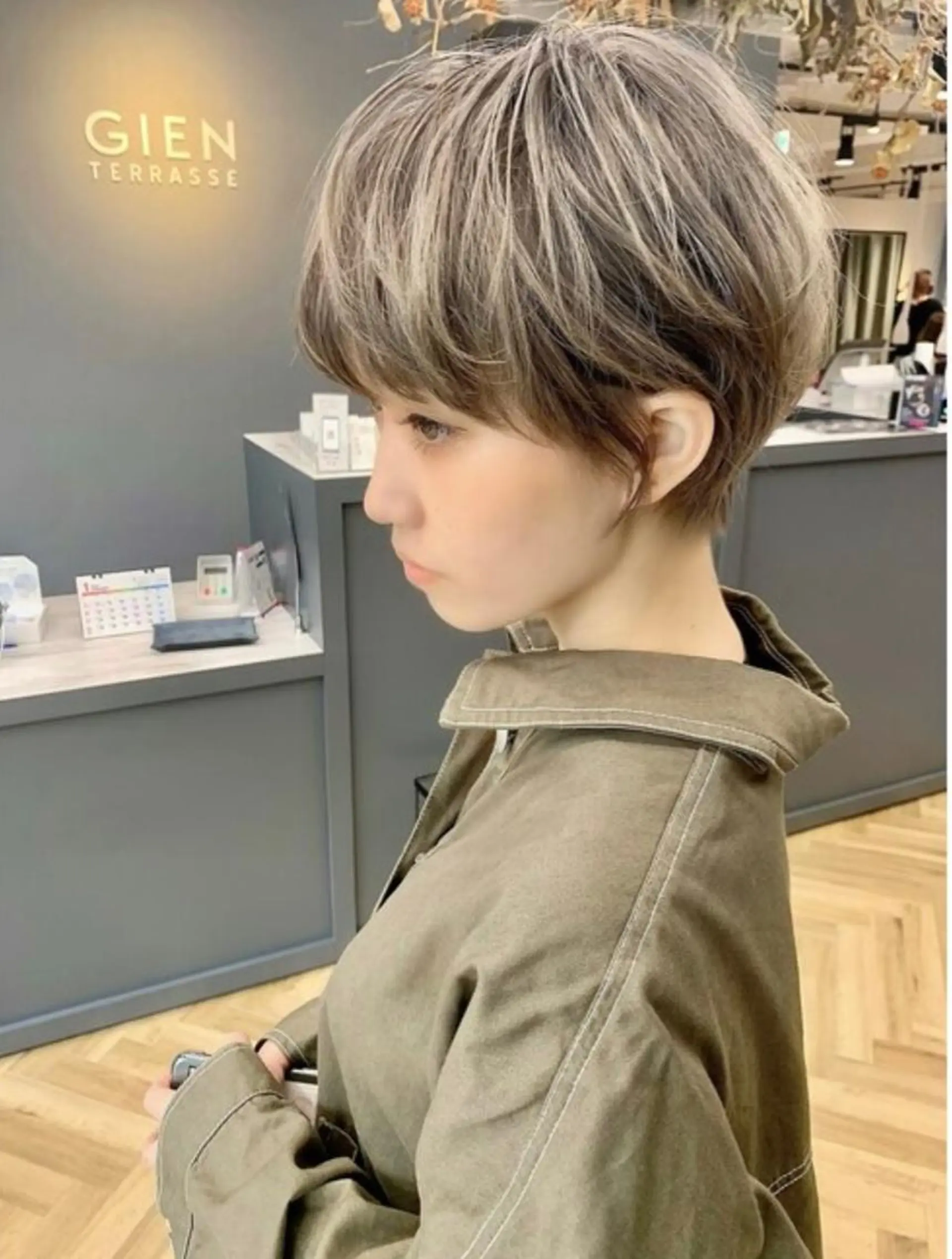 ショート 岸本 理希のヘアスタイル