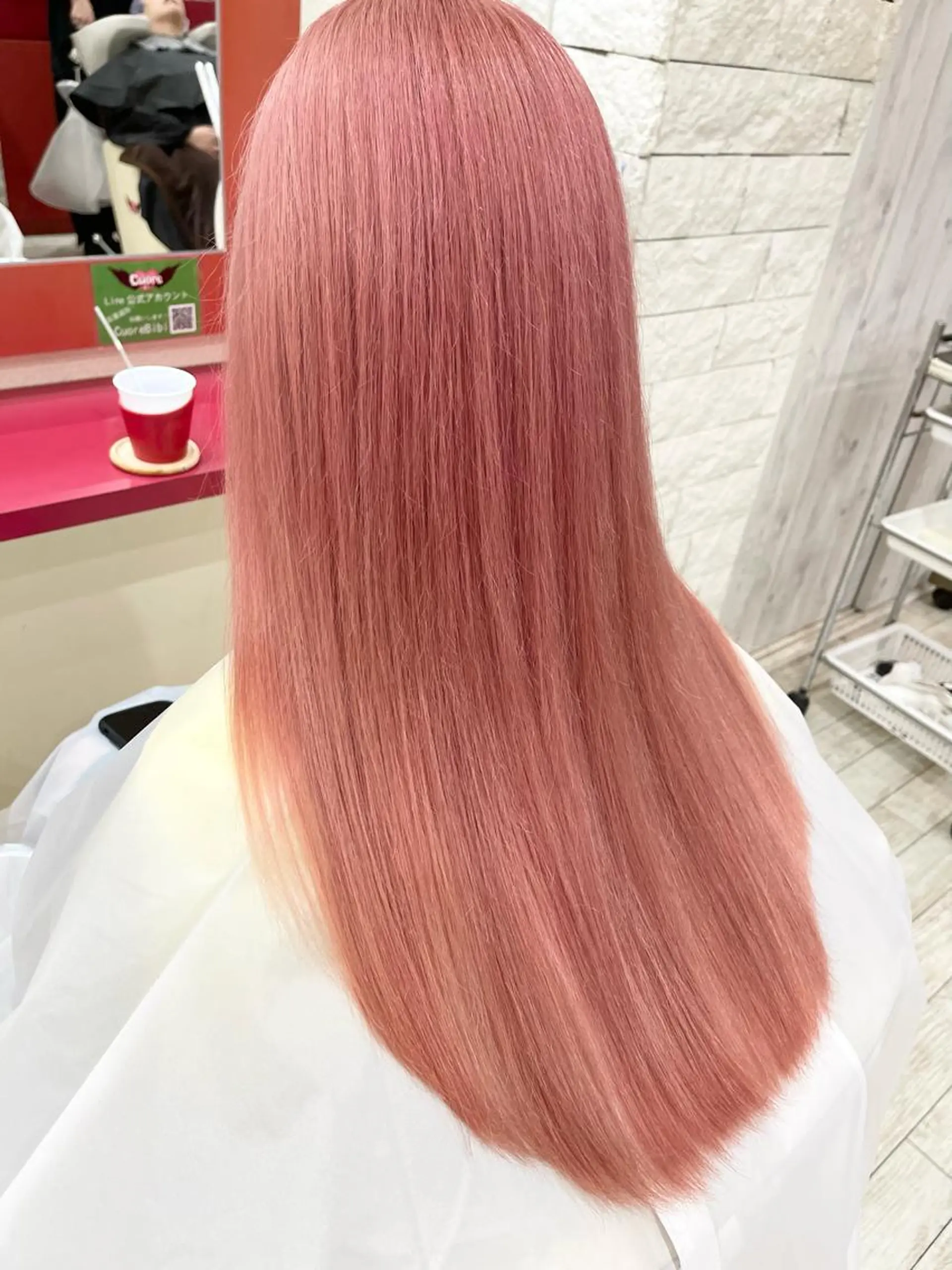 カラー ハイトーンカラー ピンクカラー ヘアカラー トリートメント 名古屋のピンク好き かずくん🦩のヘアスタイル